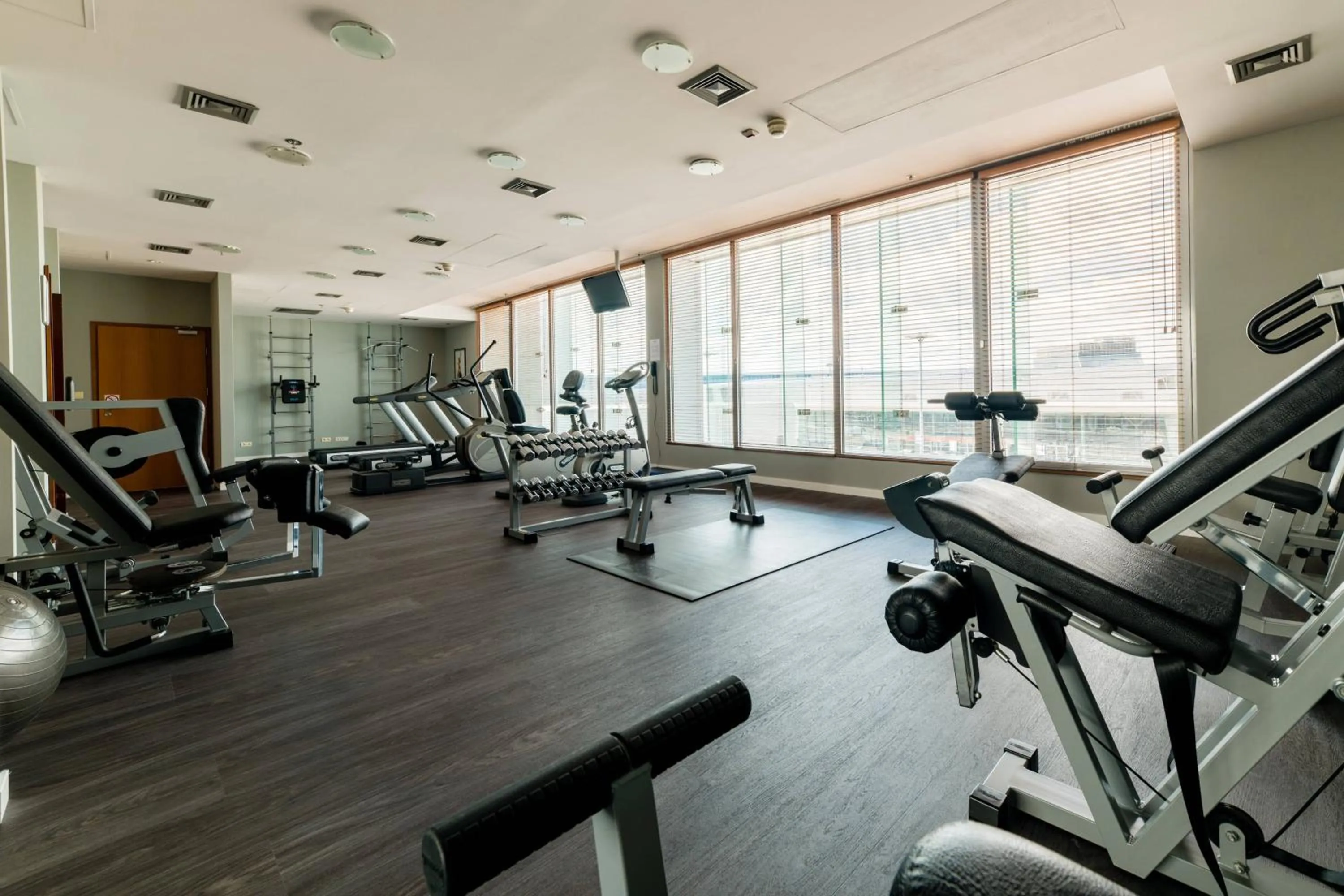 Fitness centre/facilities in Courtyard by Marriott Warsaw Airport