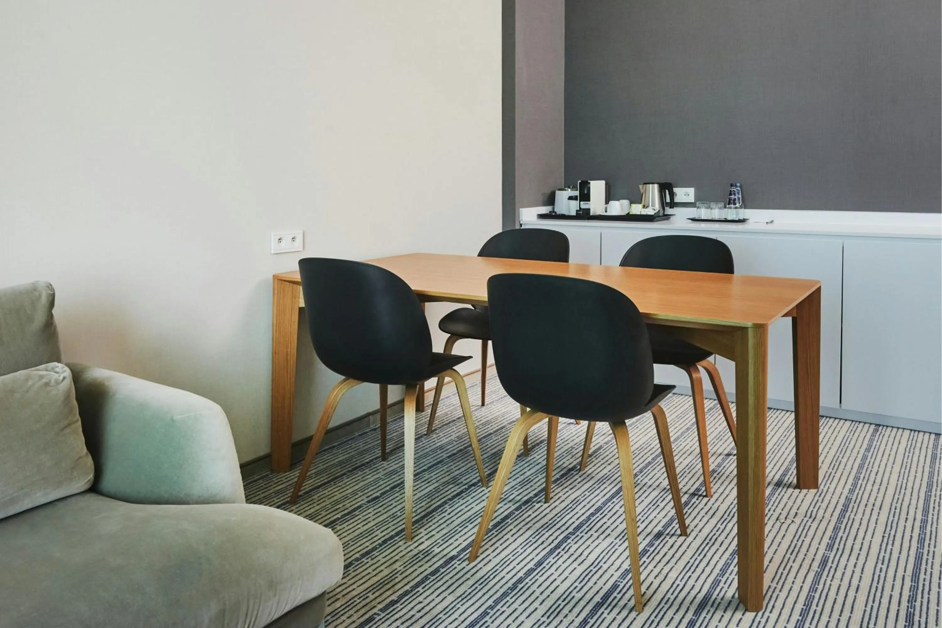 Bedroom in Courtyard by Marriott Warsaw Airport