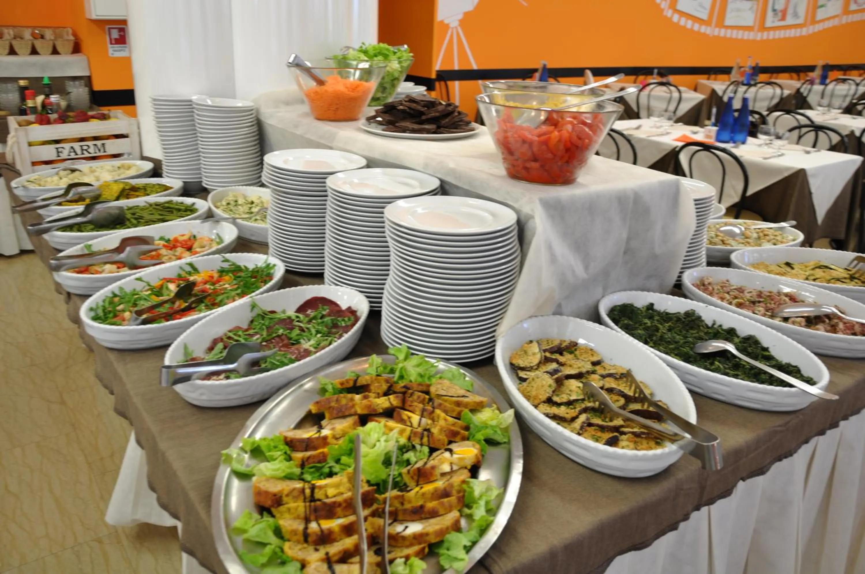 Restaurant/places to eat in Hotel Adelphi