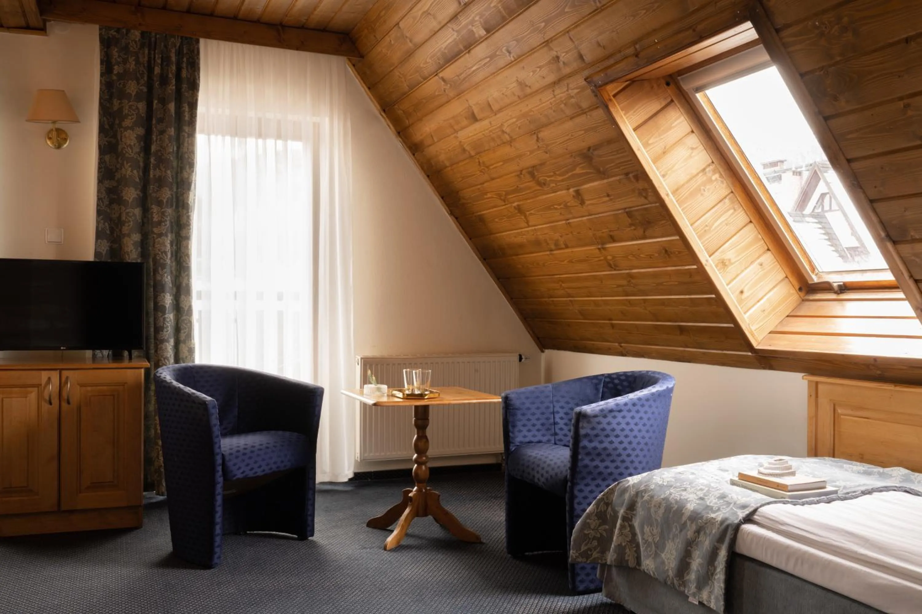 TV and multimedia, Bed in Czarny Potok Wellness & Spa Zakopane Centrum