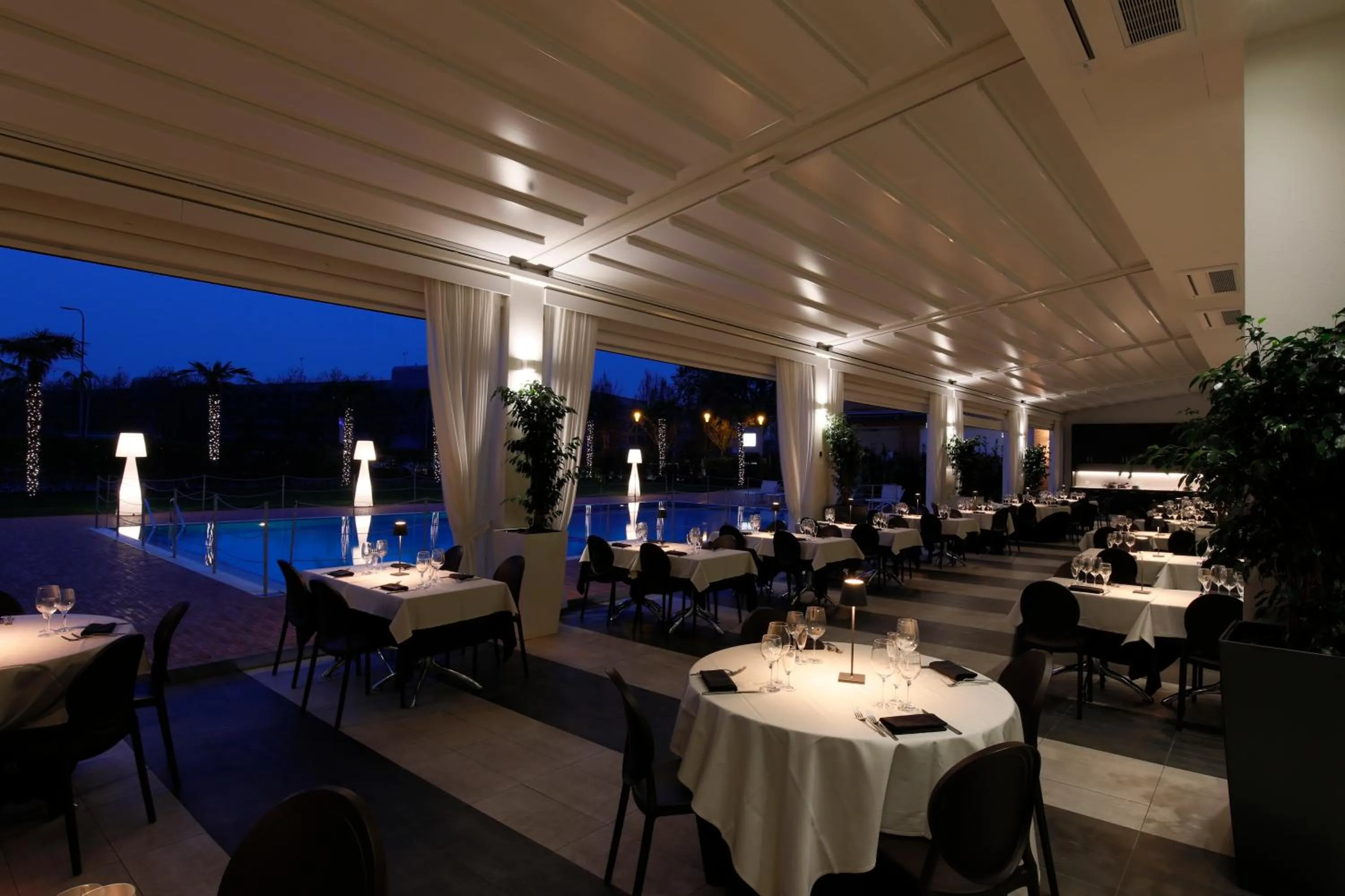 Restaurant/places to eat in MICHELINO 75 by the Sydney Hotel