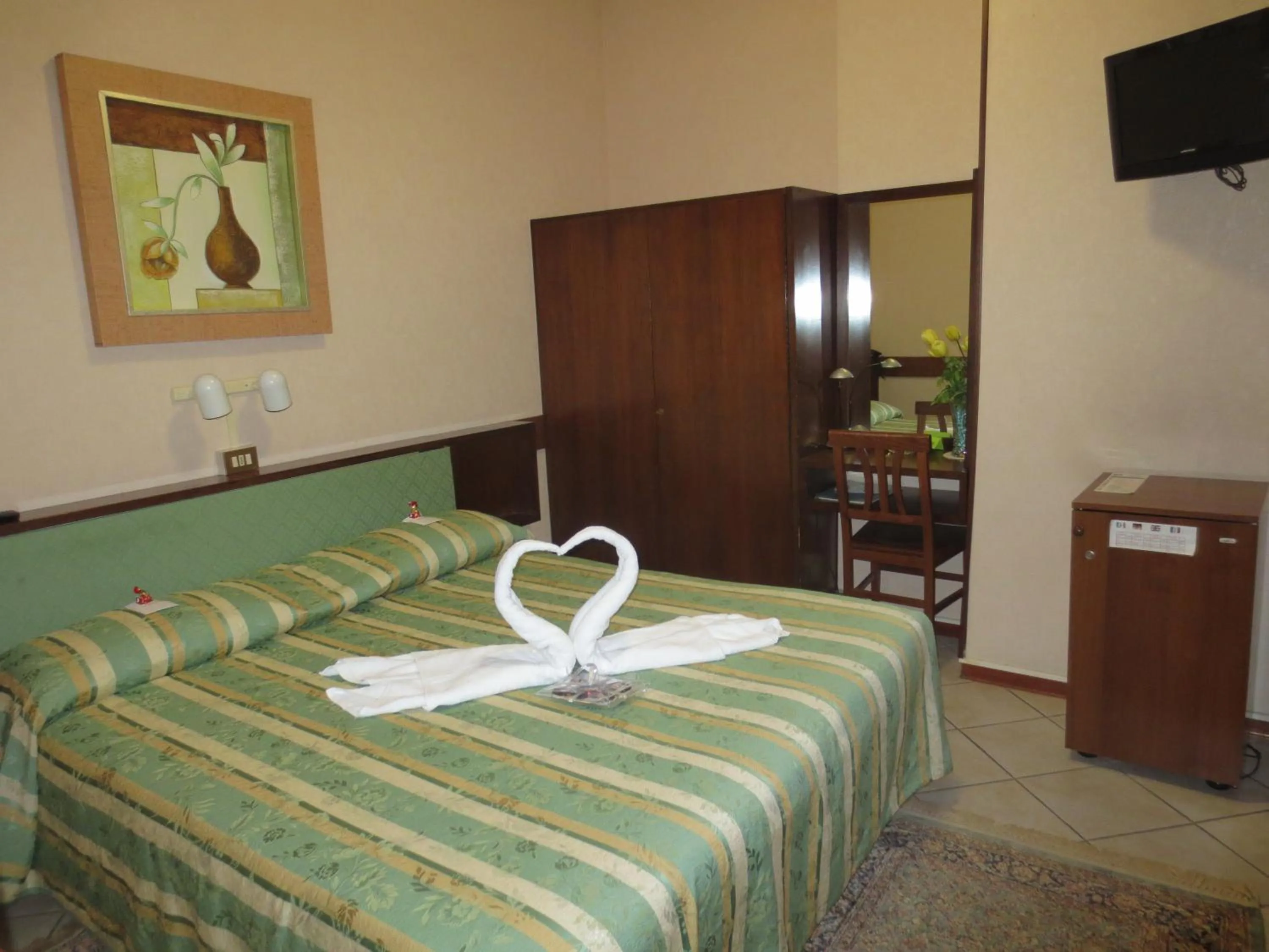 TV and multimedia, Bed in Hotel Italia City Center