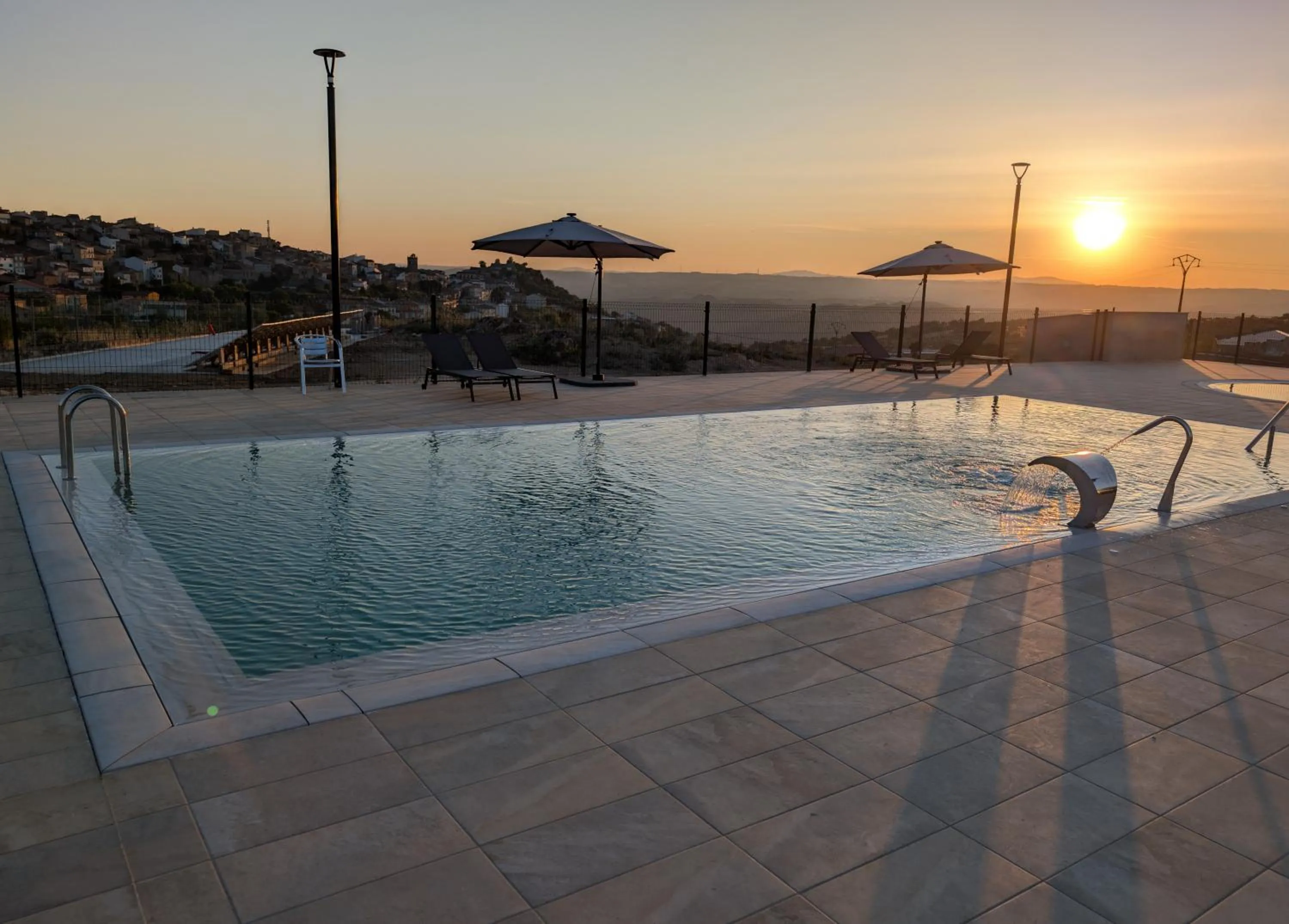 Swimming pool in Posada Doña Urraca