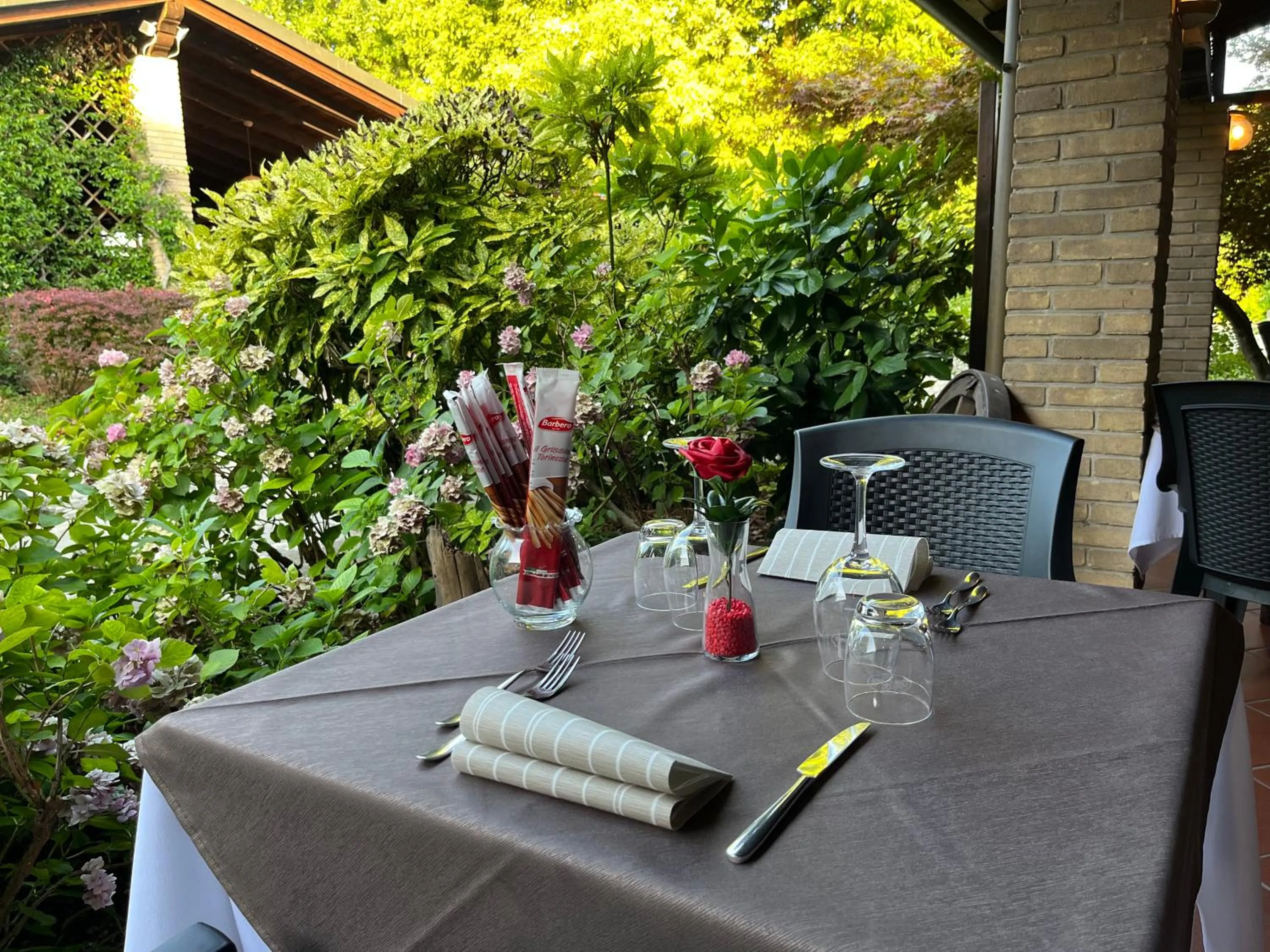 Restaurant/places to eat in Hotel Al Posta