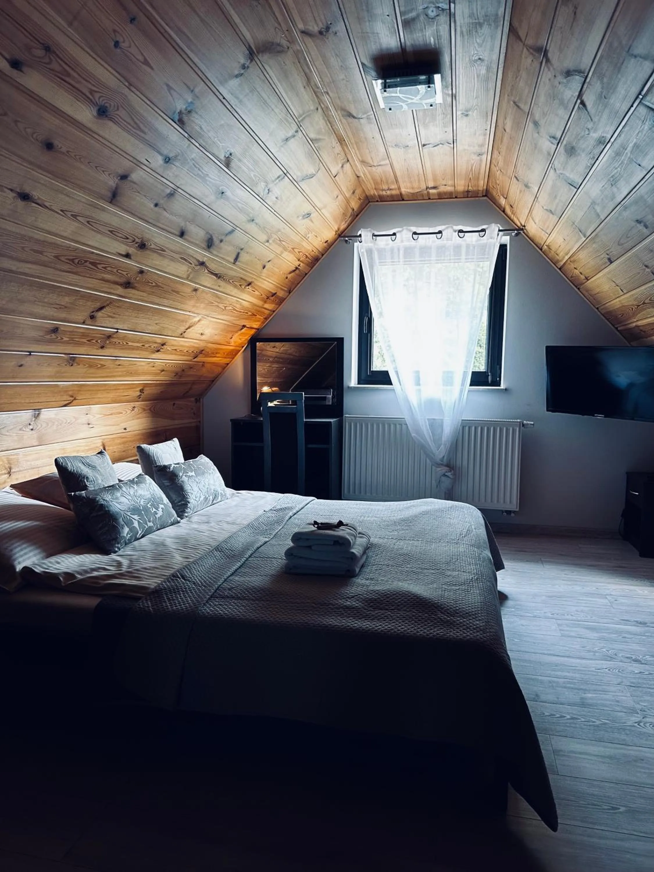 Bed in Willa Amaretto