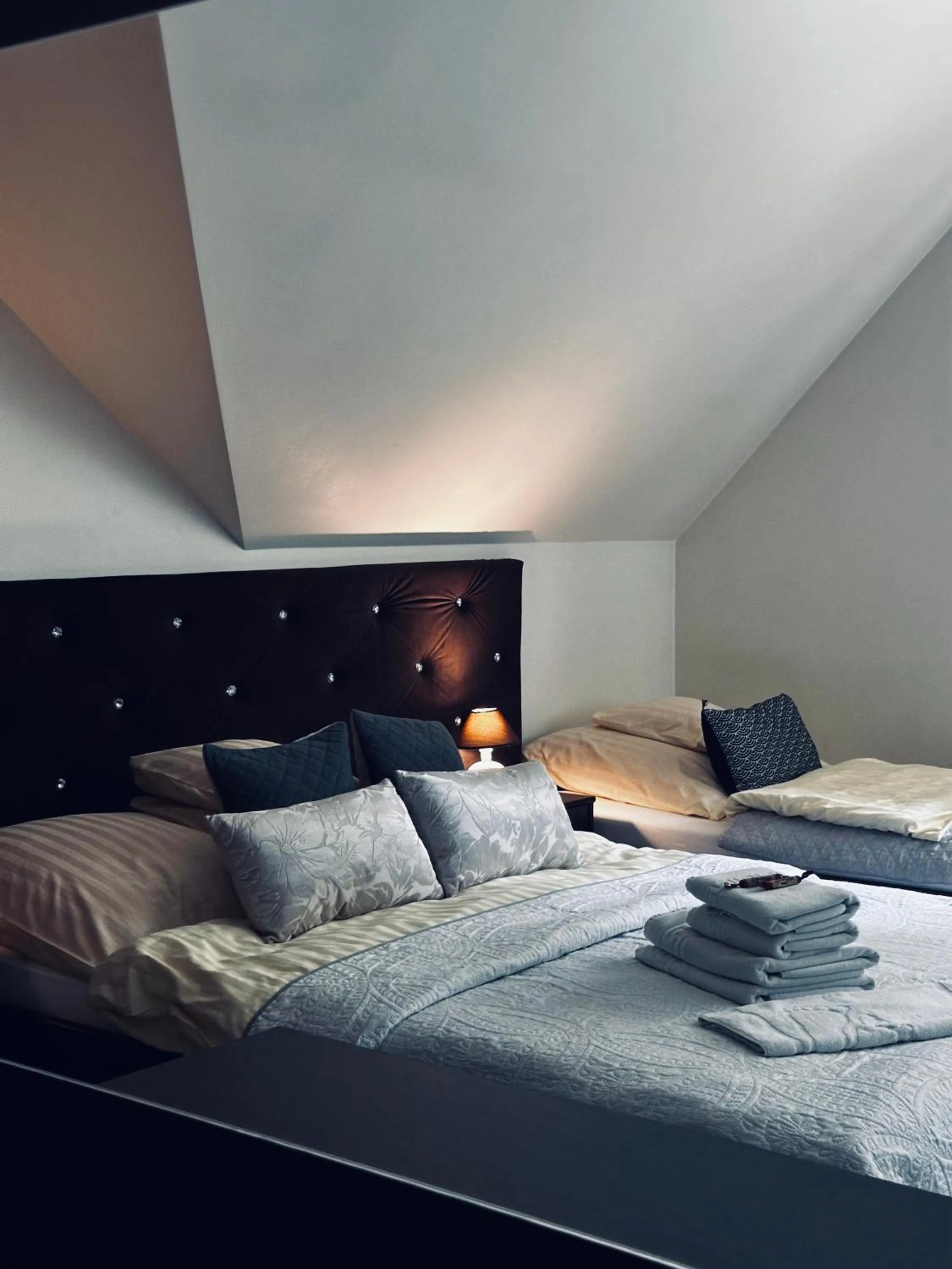 Bed in Willa Amaretto