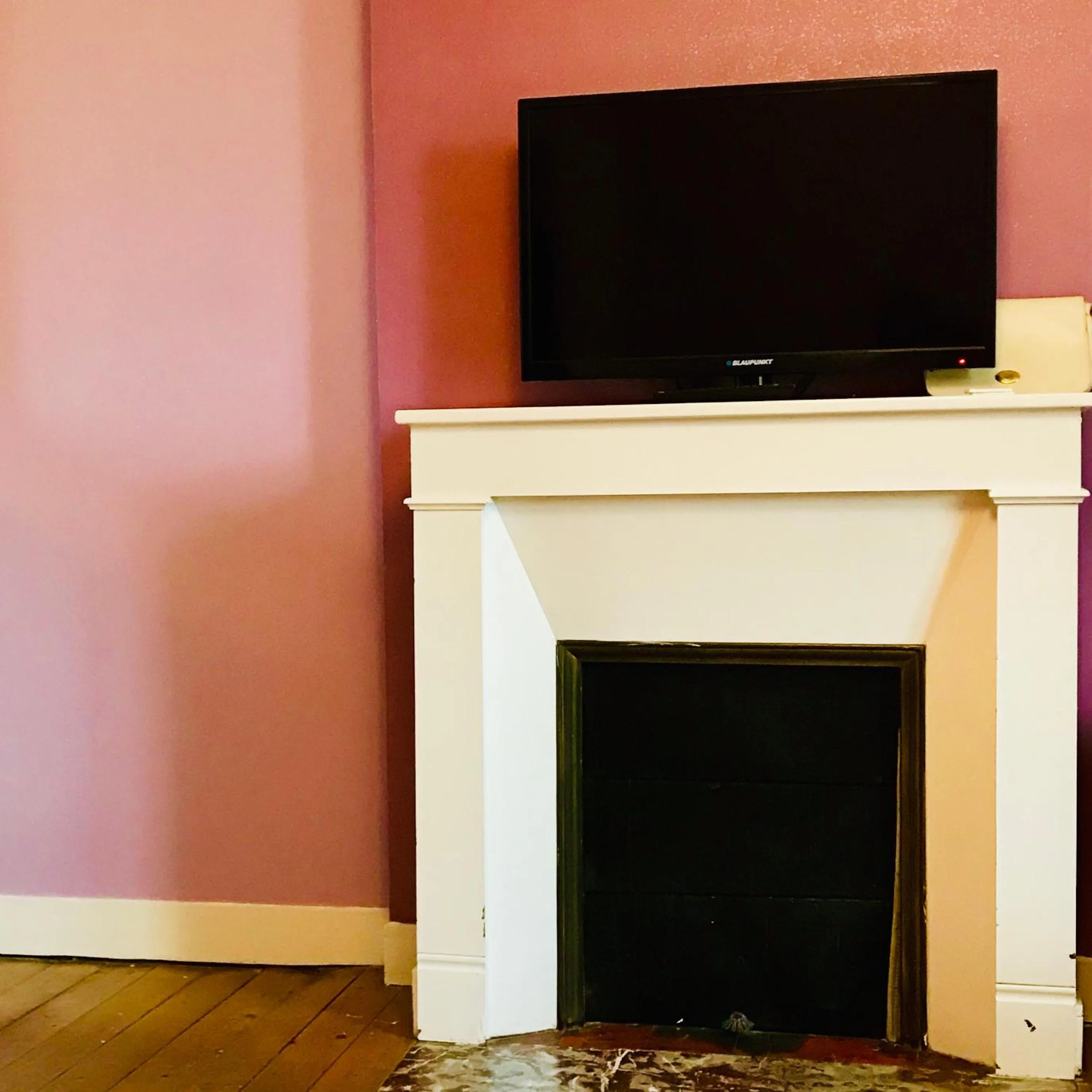 TV and multimedia in Les 3 Tilleuls