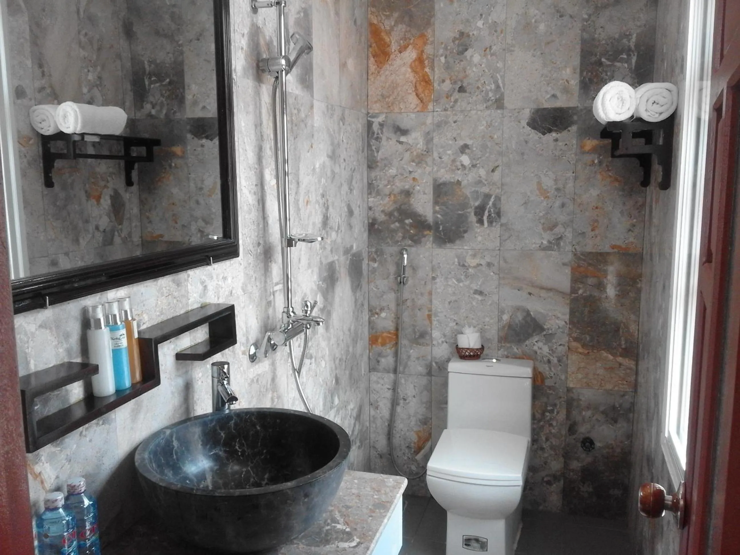Bathroom in Herbal Tea Homestay