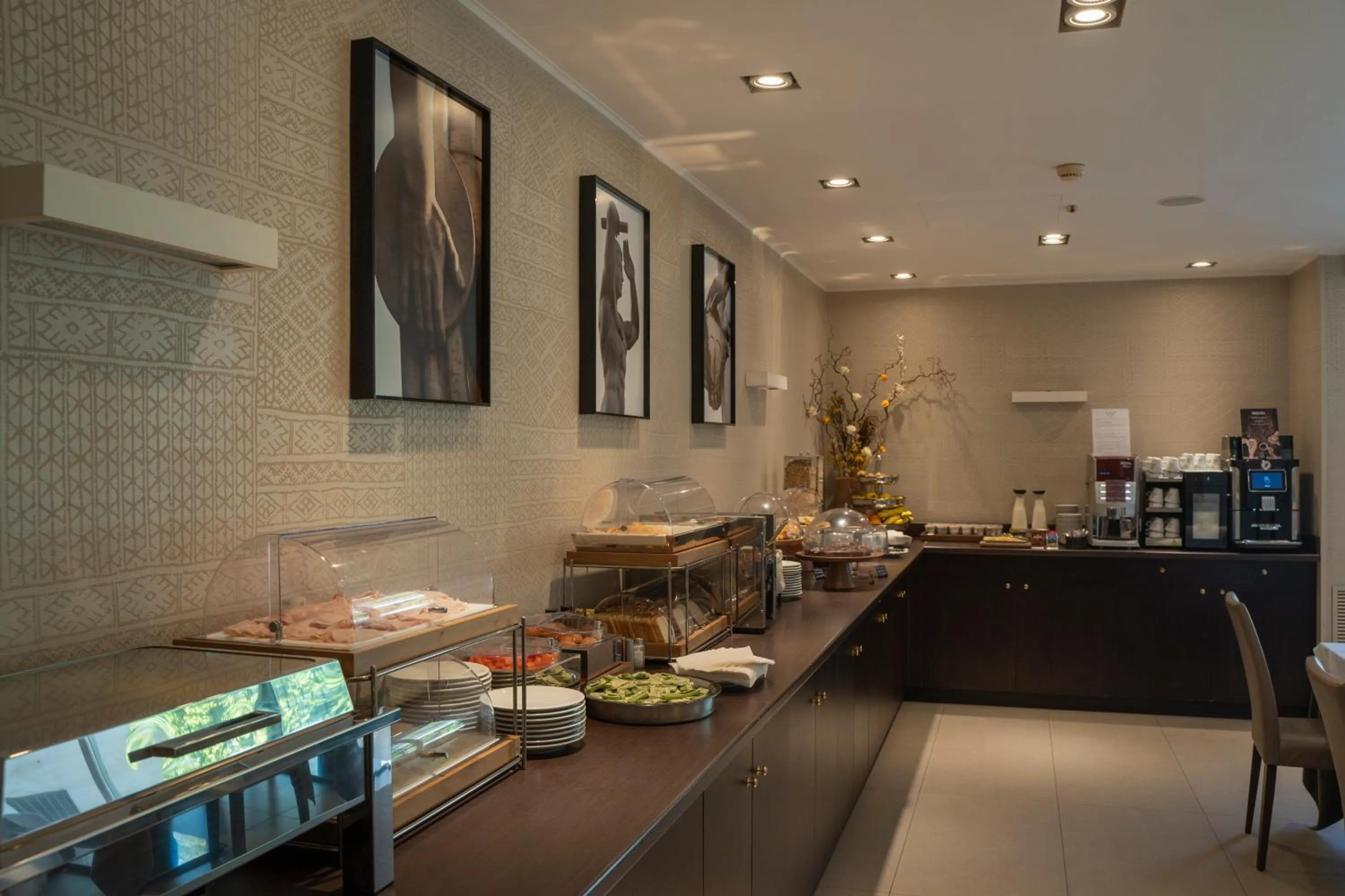 Buffet breakfast in Hotel Villa Maria Regina