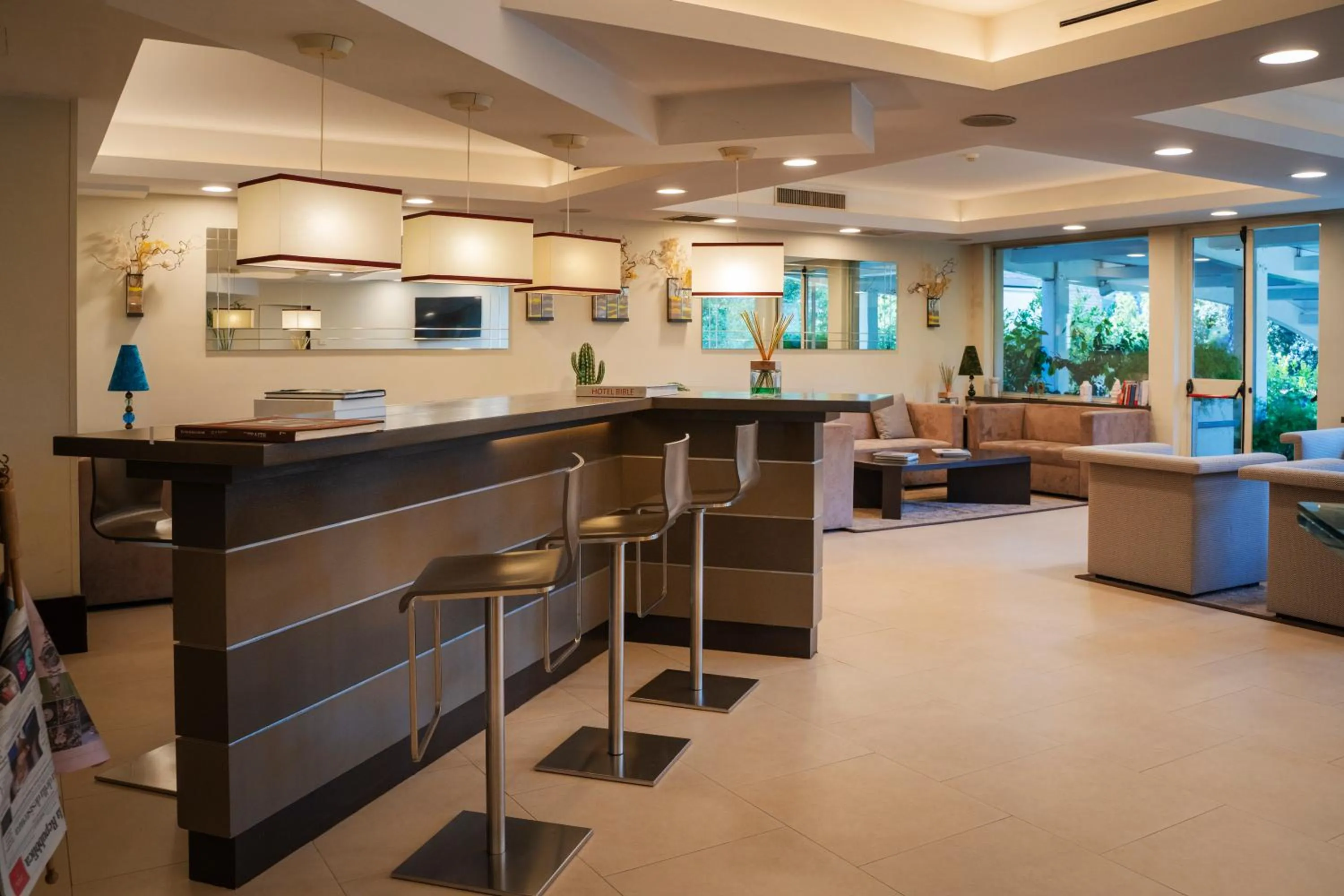 Communal lounge/ TV room in Hotel Villa Maria Regina