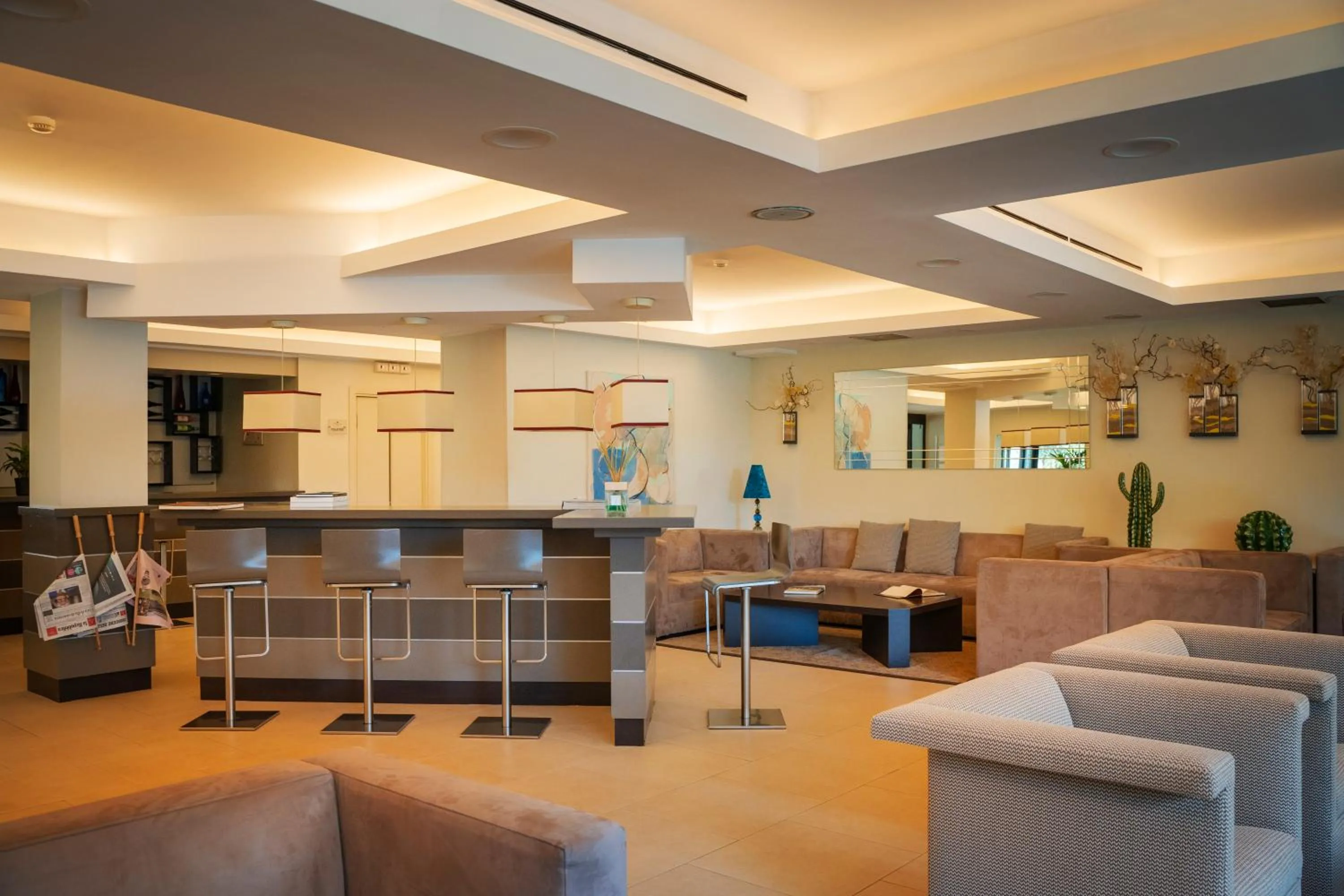 Communal lounge/ TV room in Hotel Villa Maria Regina