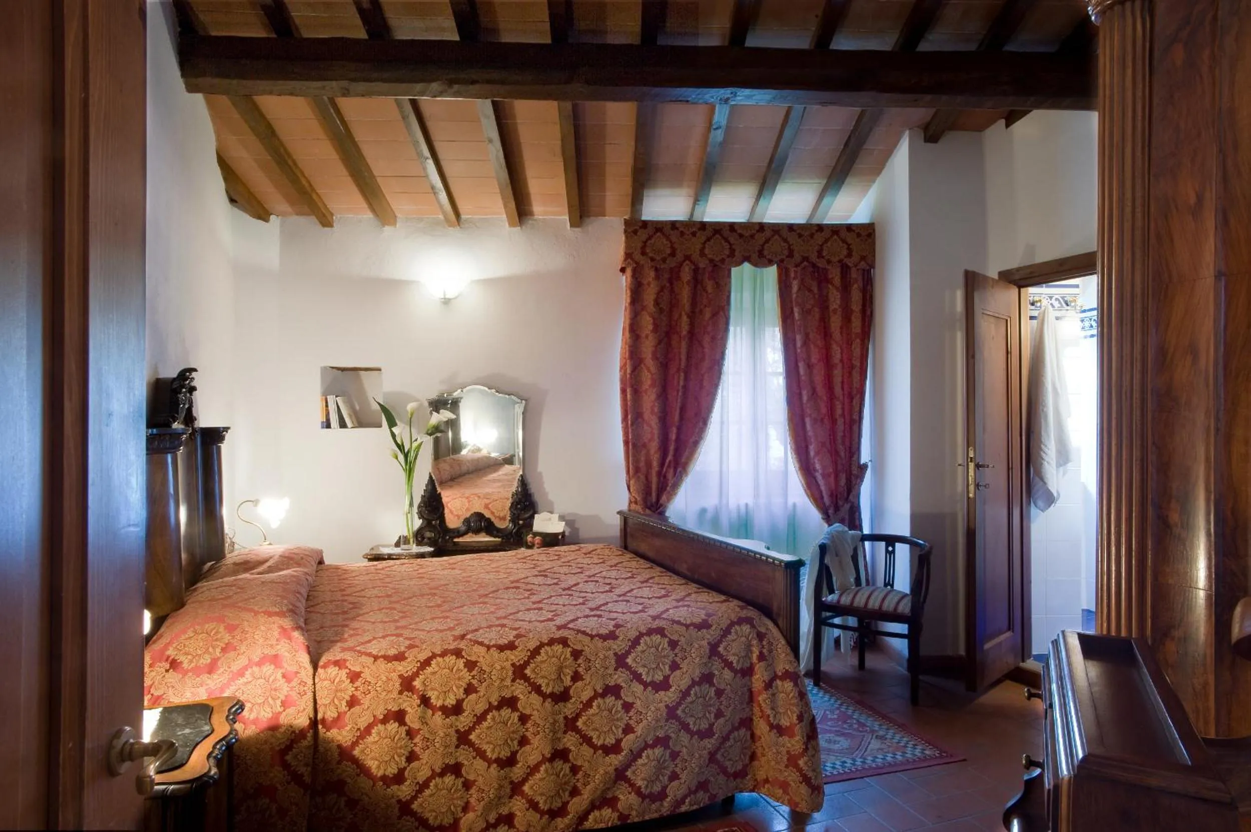 Photo of the whole room, Bed in Villa Campestri Olive Oil Resort