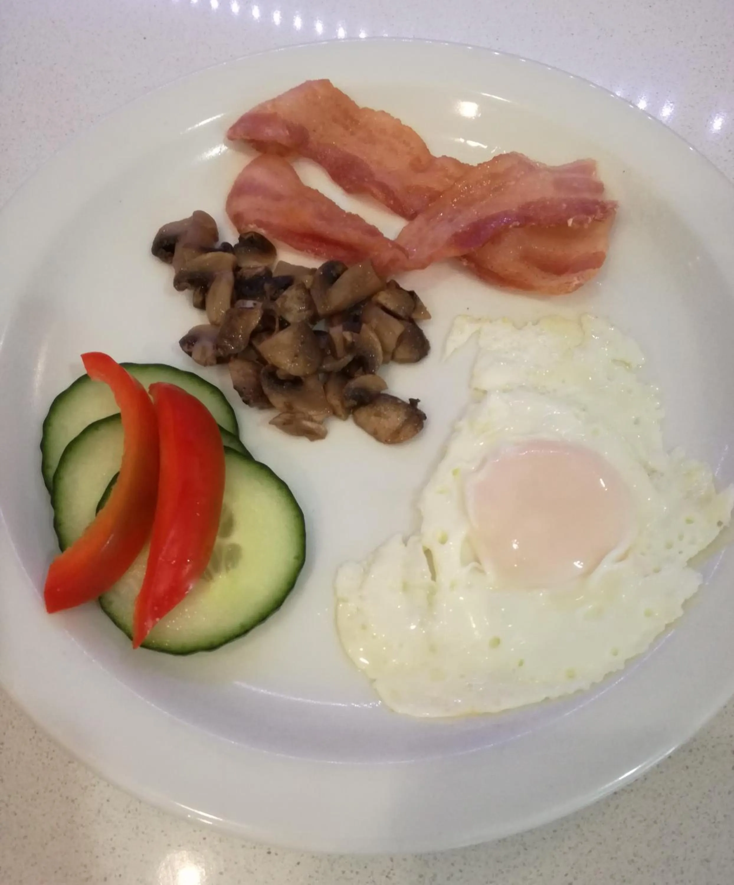 Food and drinks in Bayswater Lodge