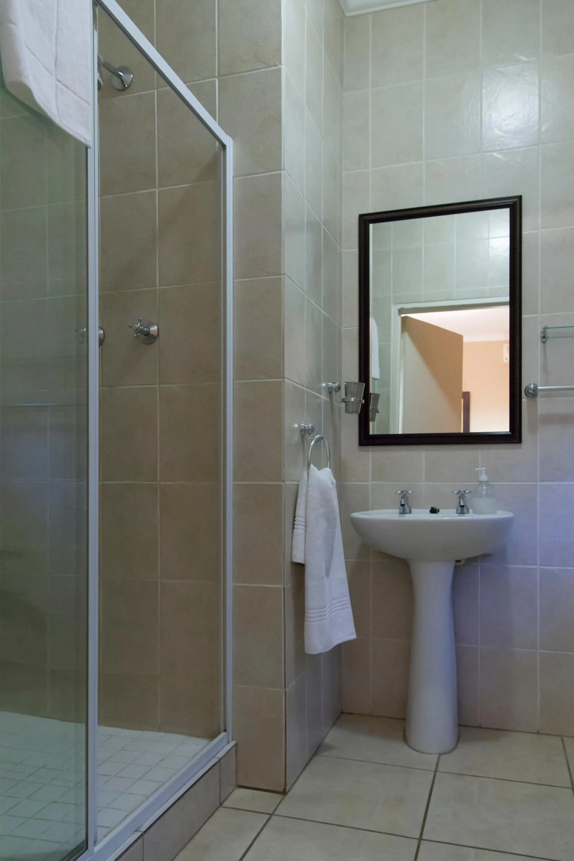 Bathroom in Bayswater Lodge