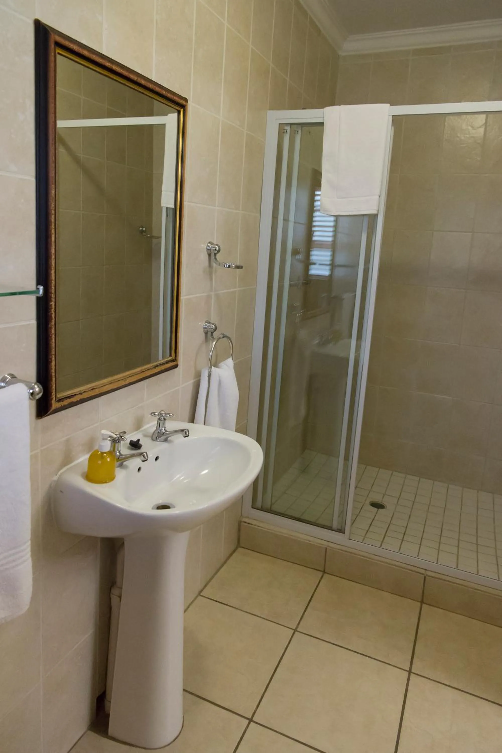 Bathroom in Bayswater Lodge