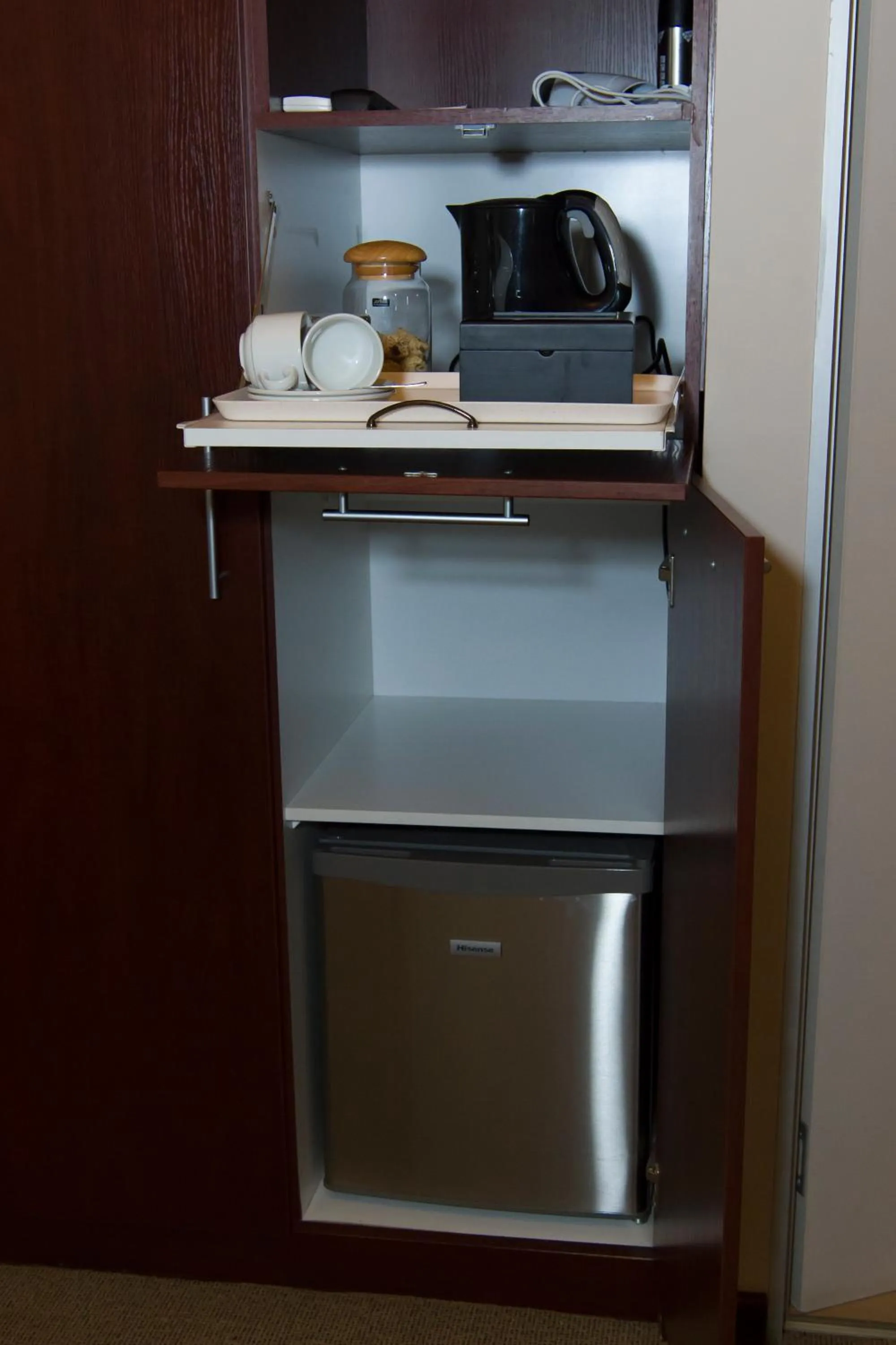 Coffee/tea facilities in Bayswater Lodge