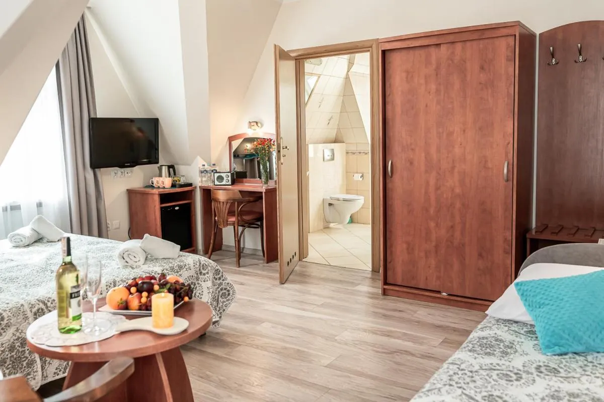 Photo of the whole room, Bed in Hotel Cis