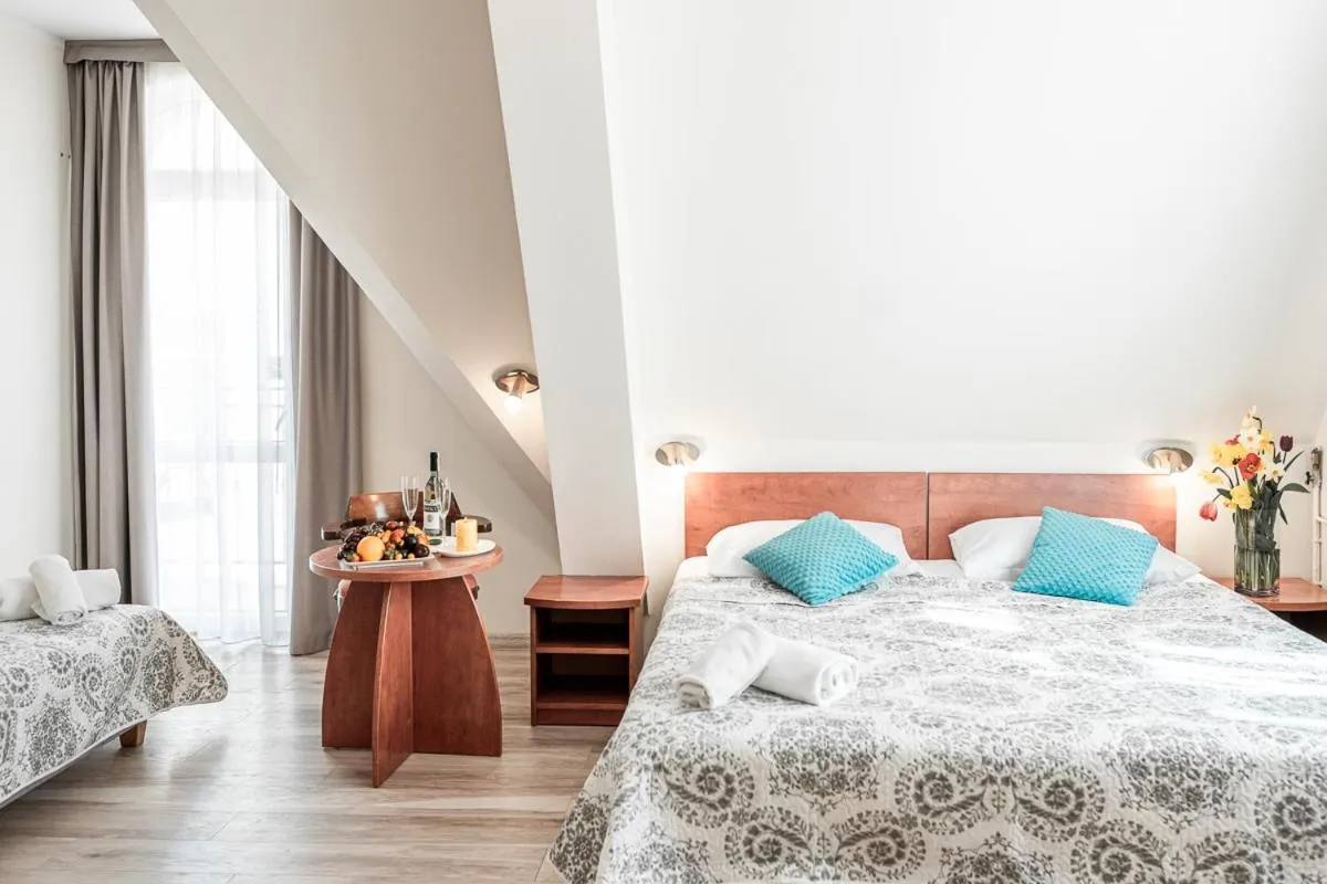 Photo of the whole room, Bed in Hotel Cis