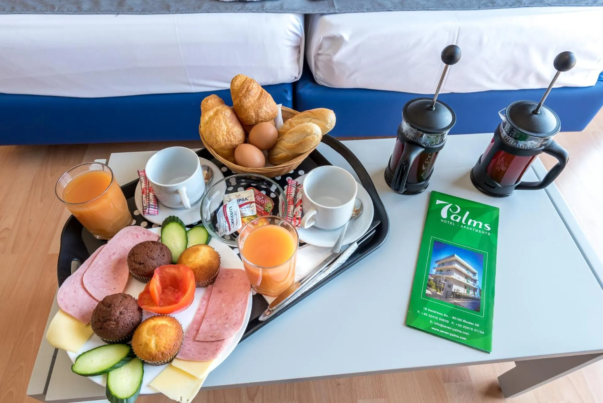 Continental breakfast, Bed in 7Palms
