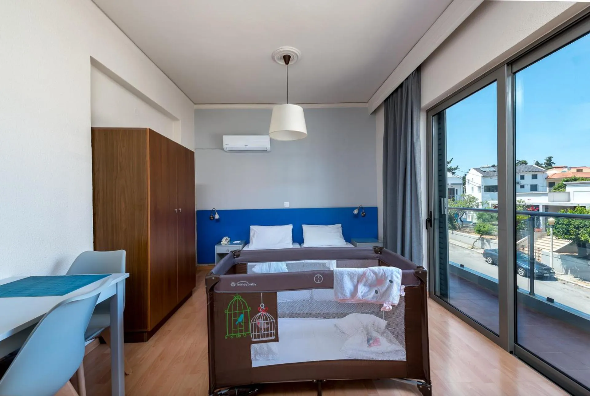 Bedroom, Bed in 7Palms