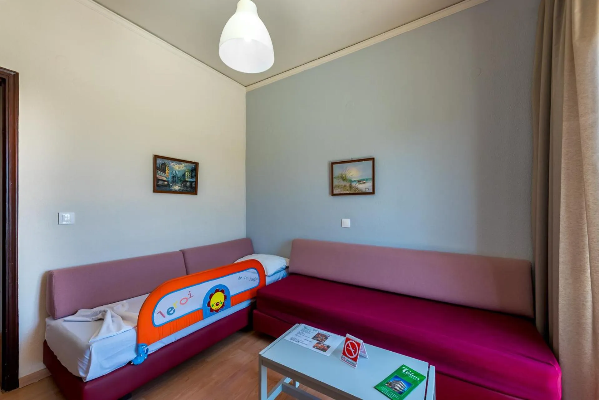 Bedroom, Bed in 7Palms