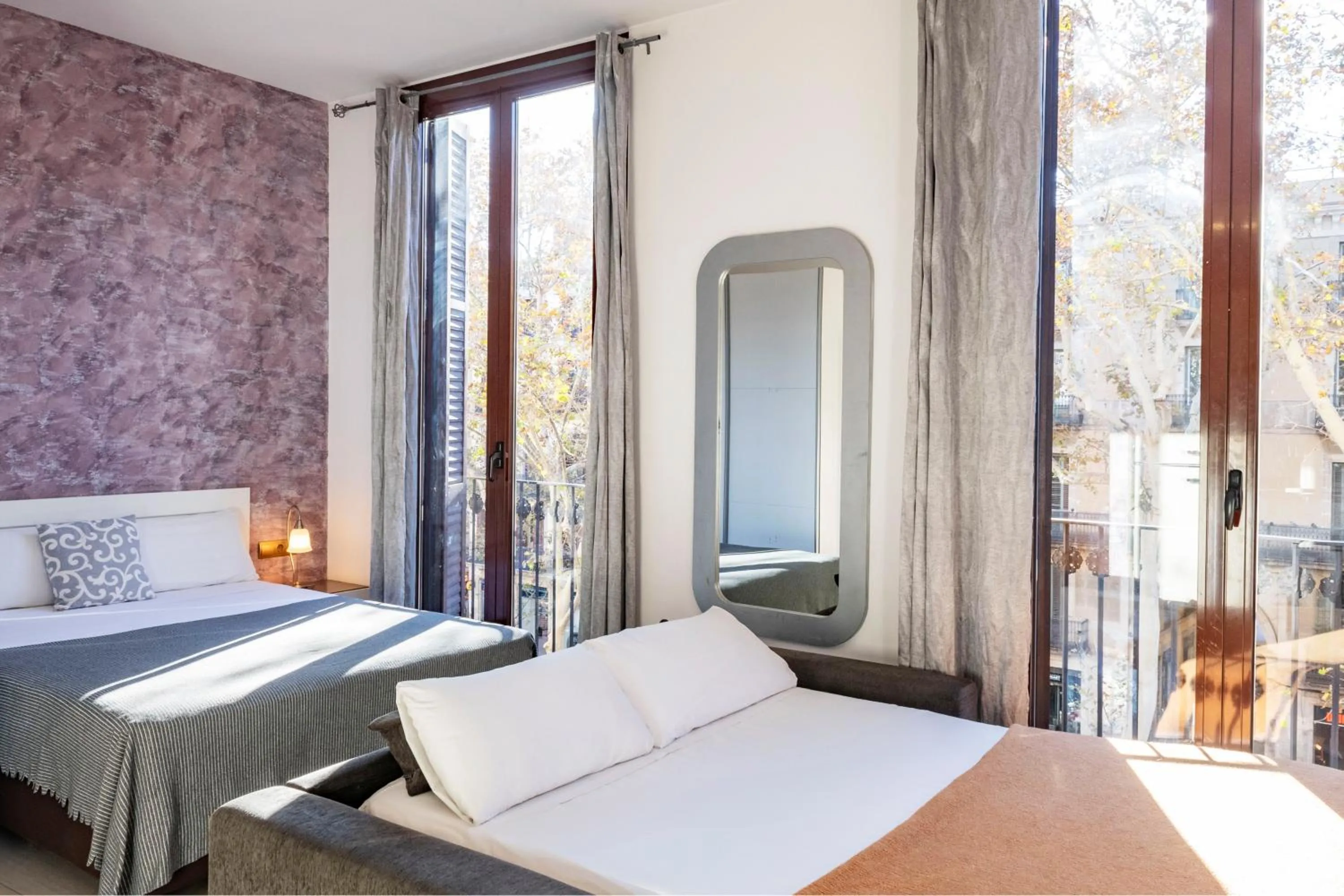 Bed in Aparthotel Rambla108