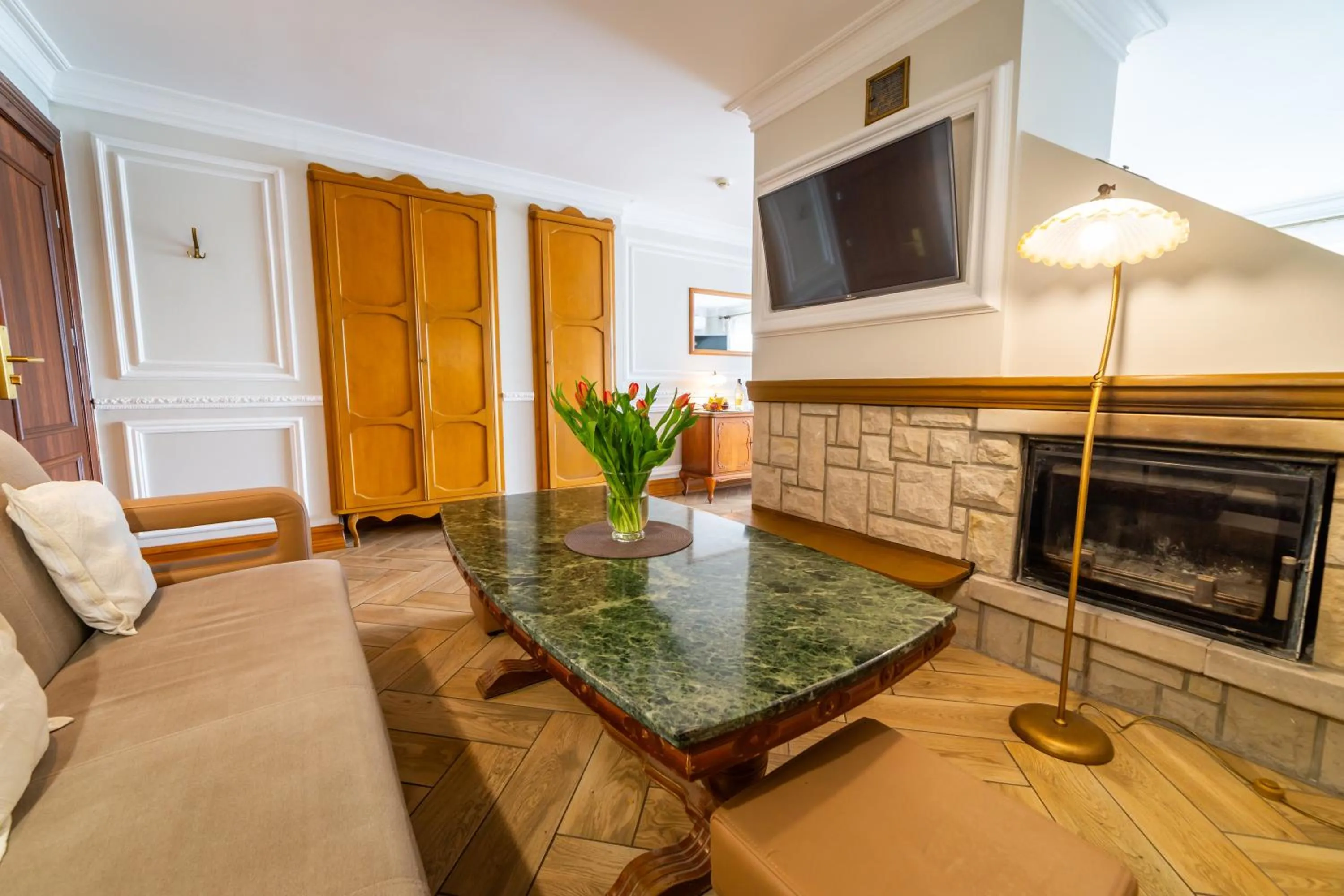 Communal lounge/ TV room in Hotel Solar Palace SPA & Wellness