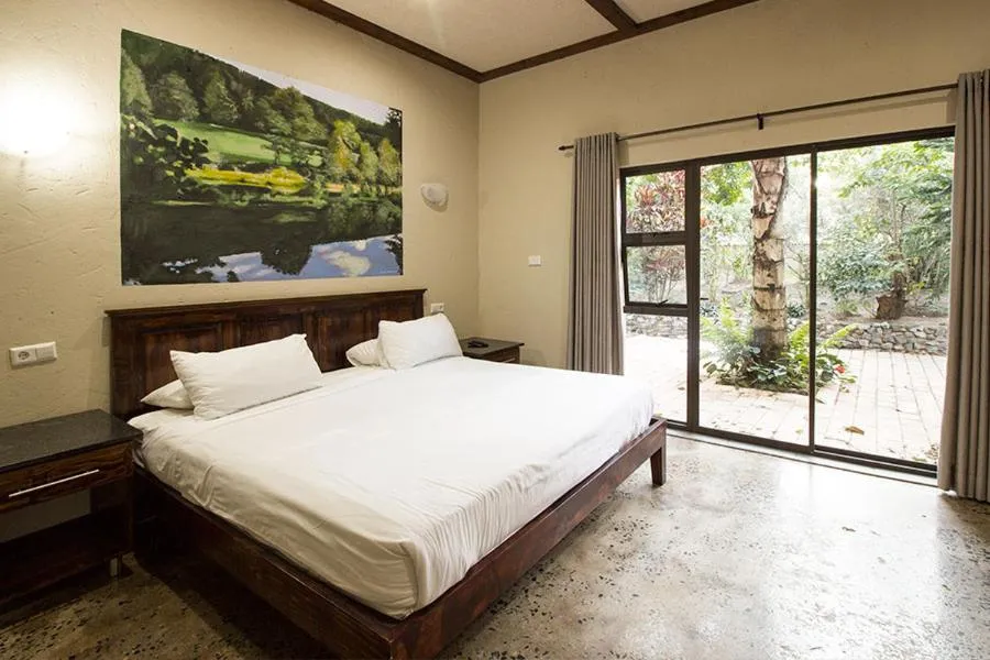 Bed in Stephan's Guest House