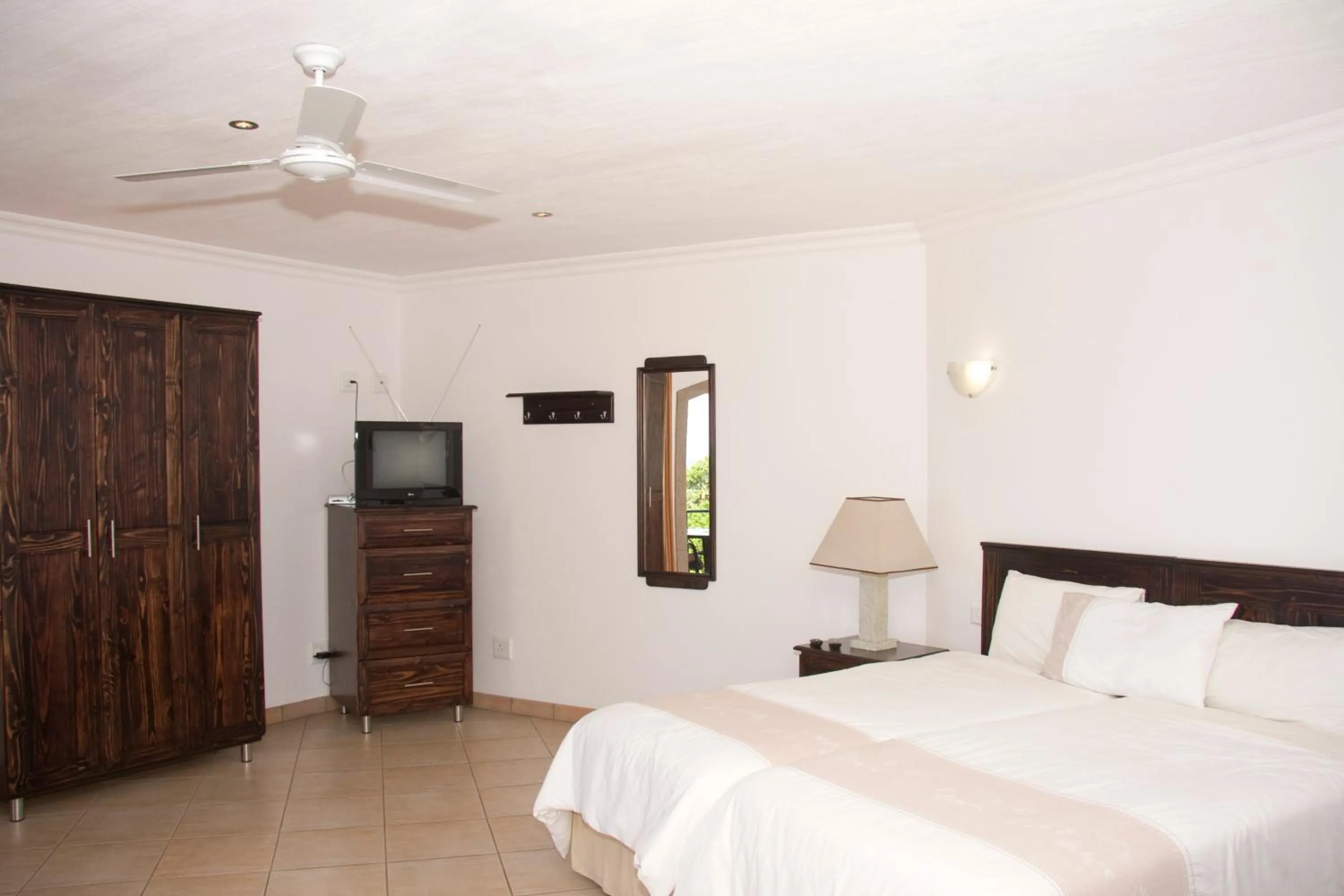 Bed in Stephan's Guest House