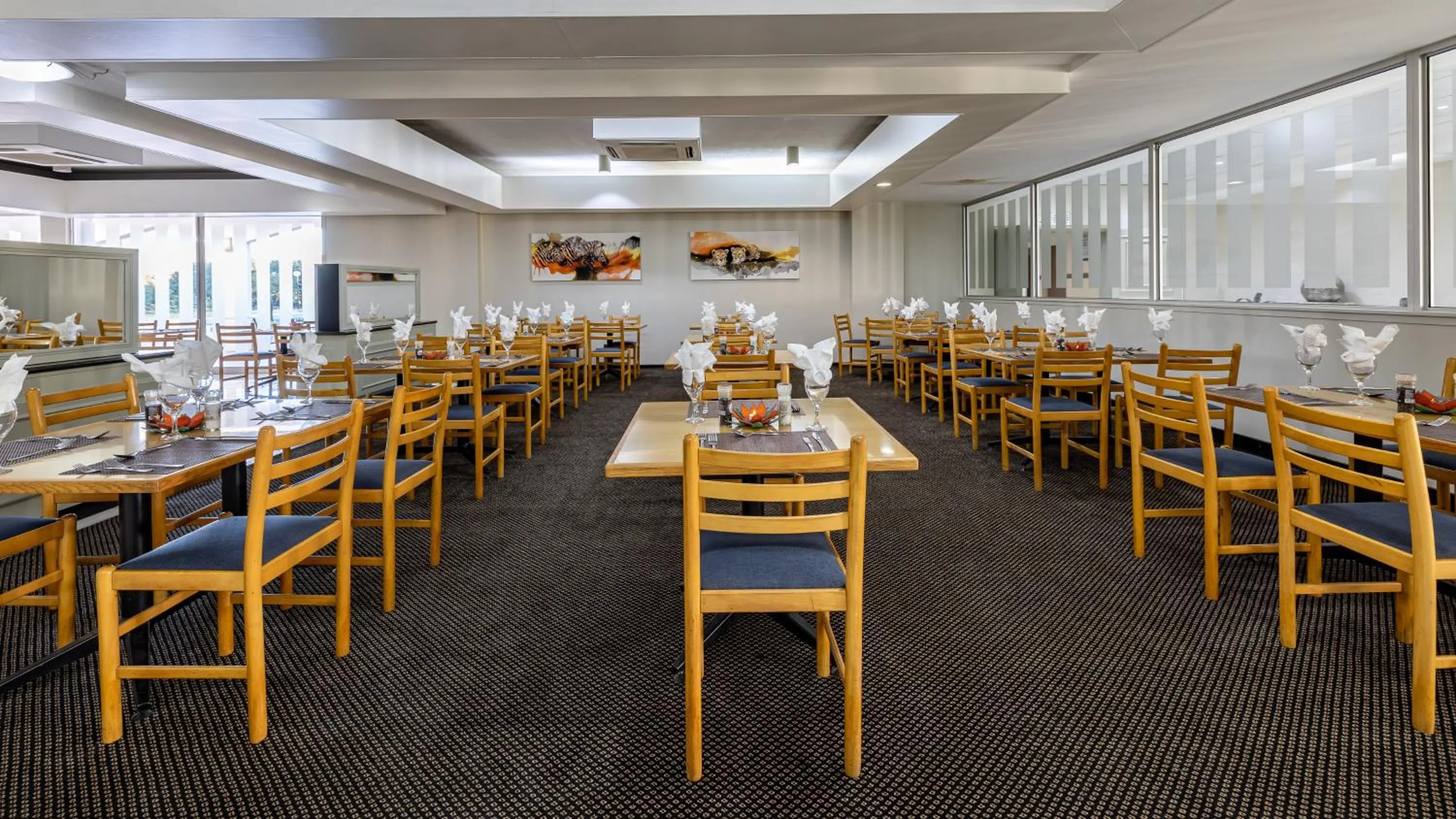 Restaurant/places to eat in African Sky Harrismith Inn