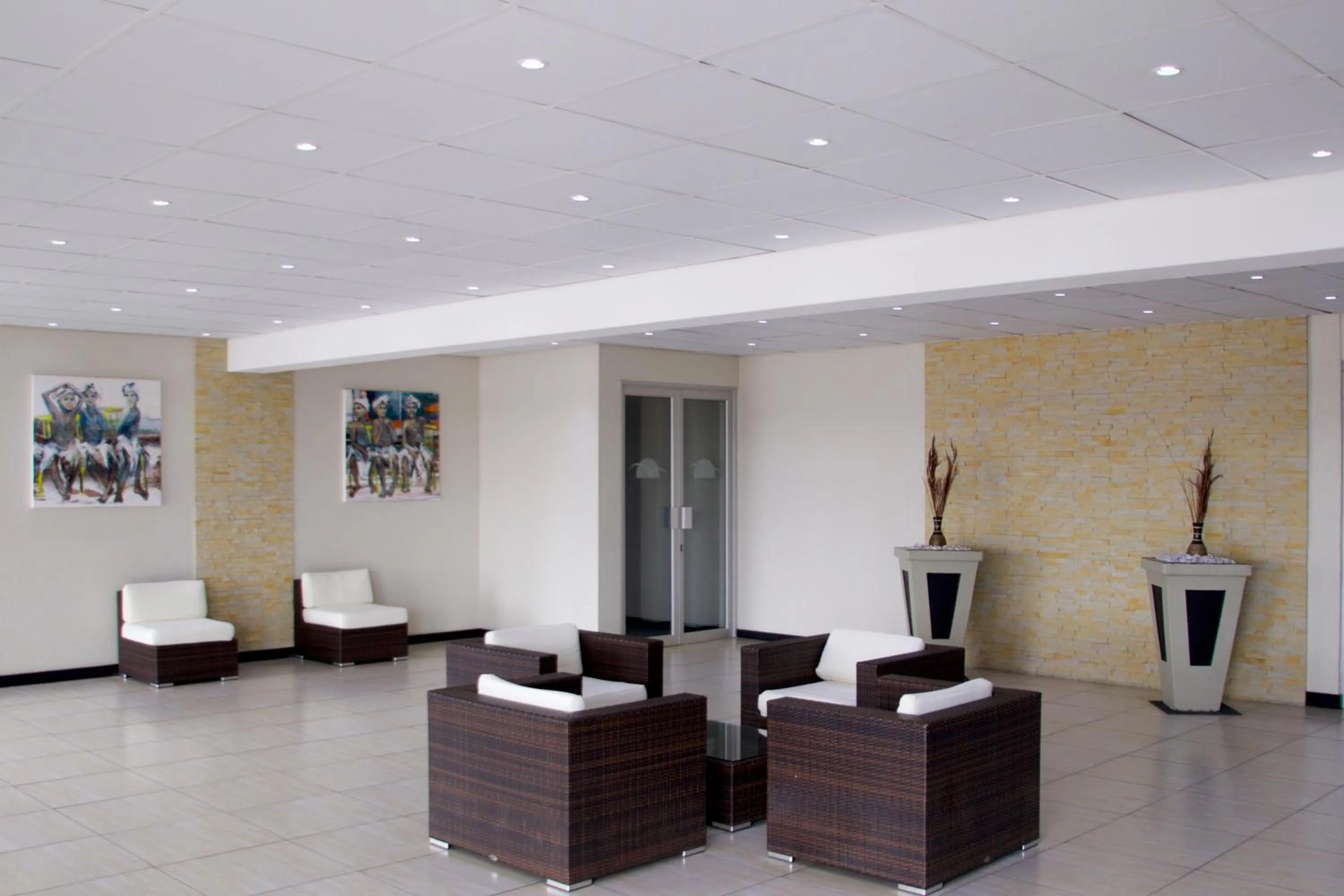 Lobby or reception in African Sky Harrismith Inn