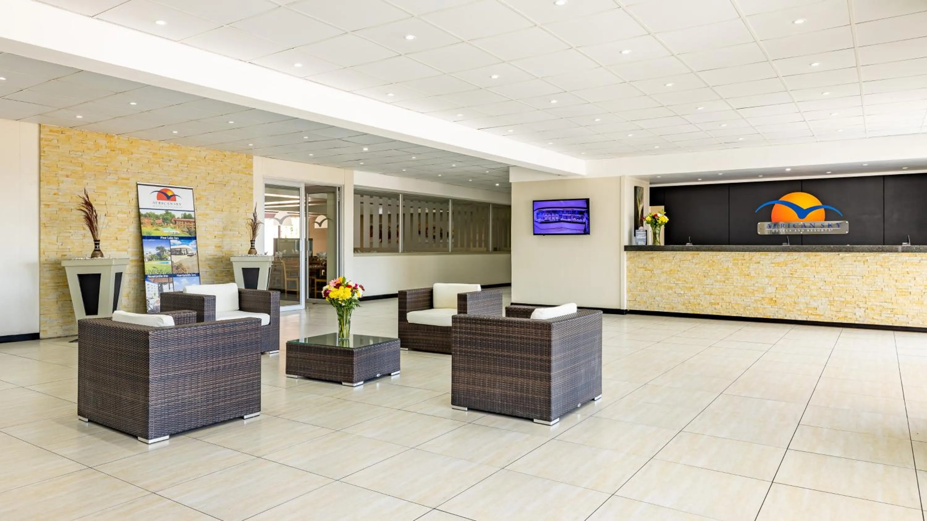 Lobby or reception in African Sky Harrismith Inn