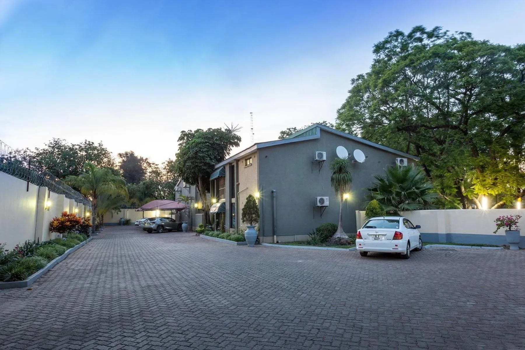 Fallsway Apartments - Louden Court