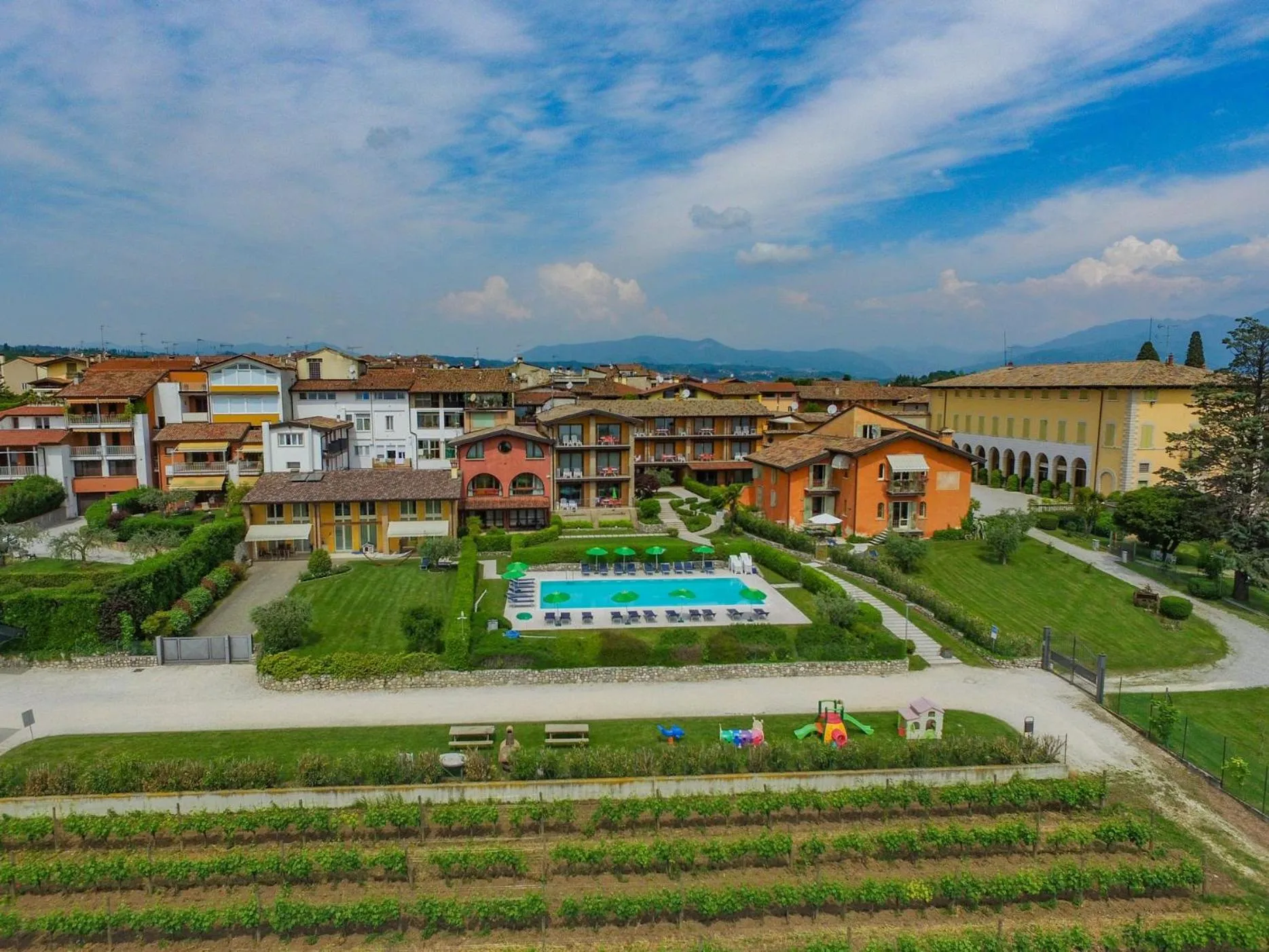 BBQ facilities in Residence Corte Ferrari -Ciao Vacanze-