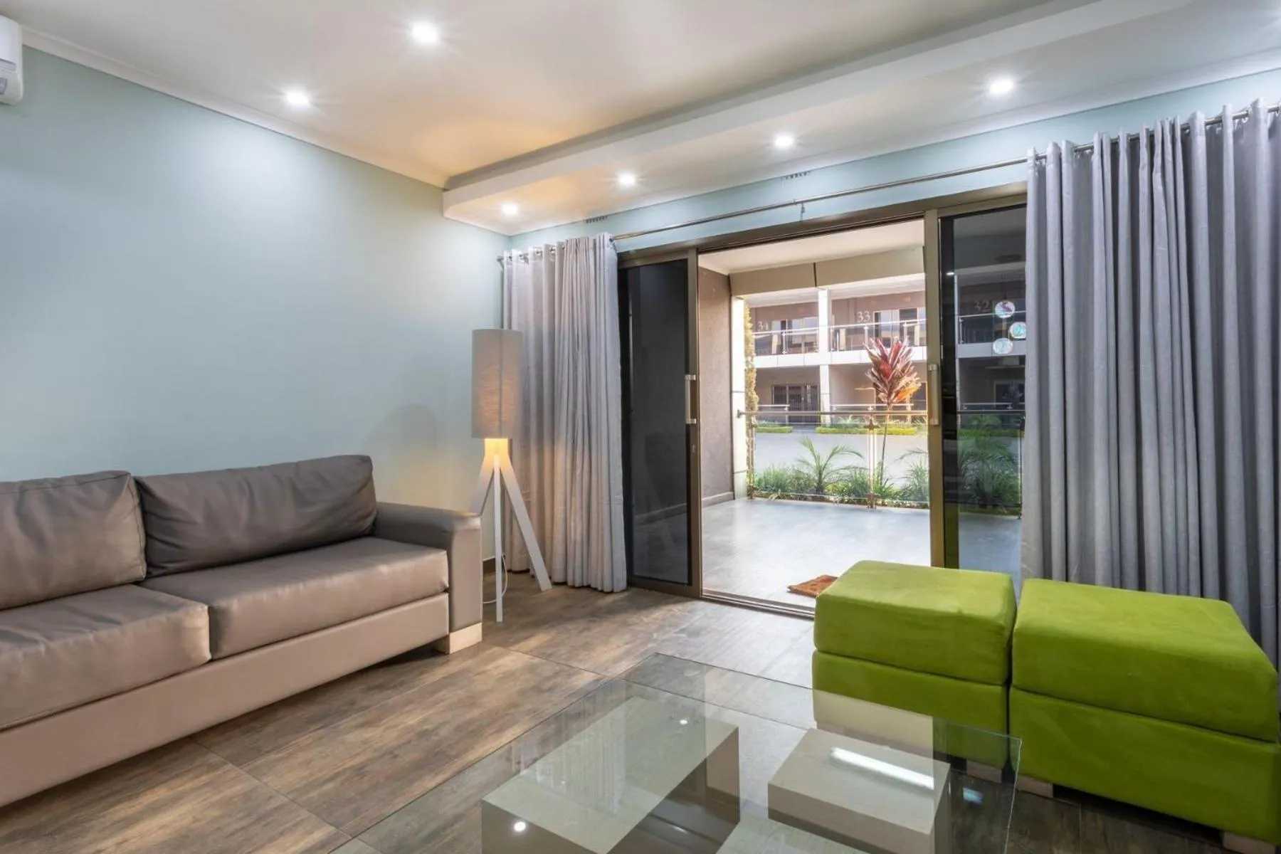 Living room in Fallsway Suites