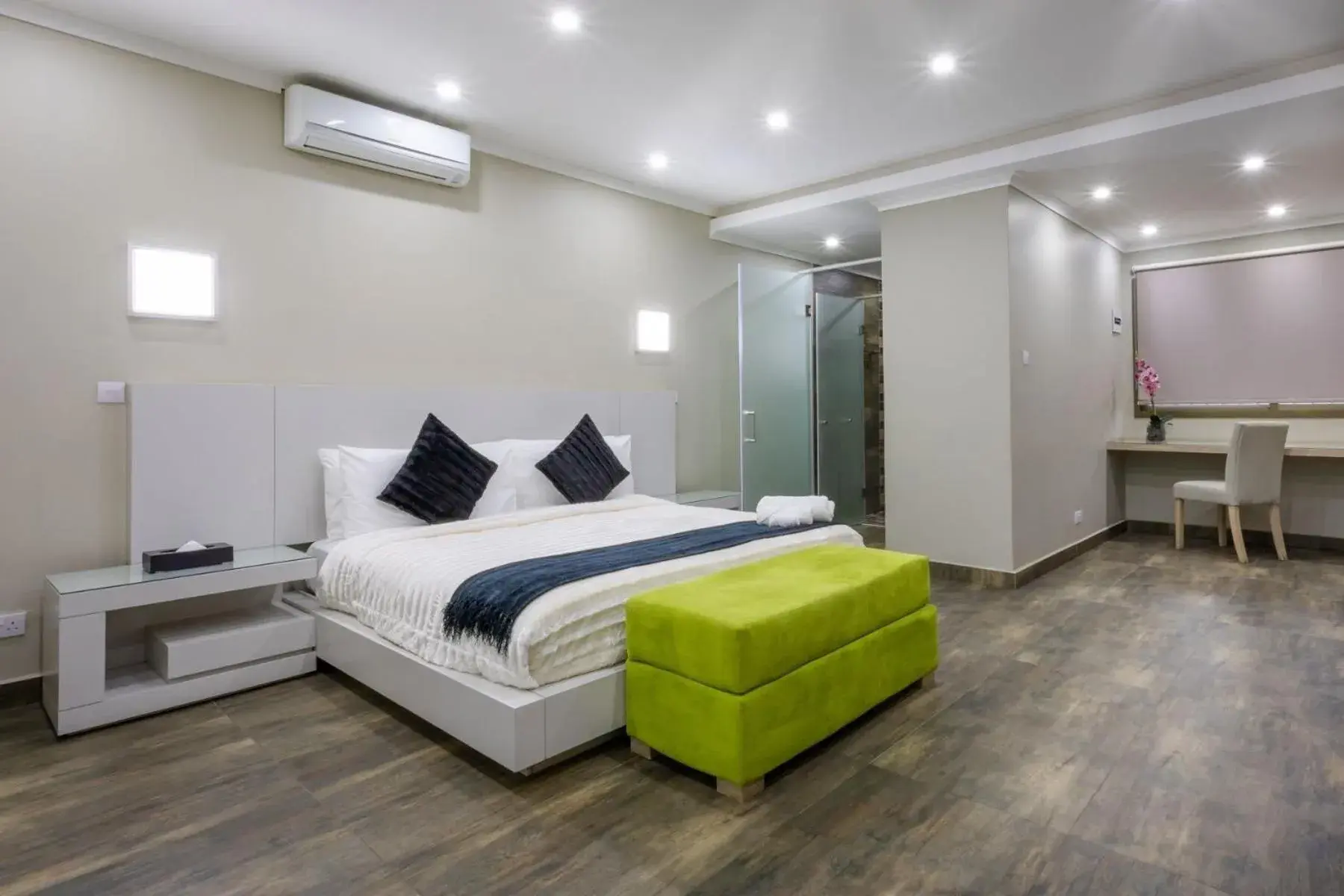 One-Bedroom Apartment in Fallsway Suites One-Bedroom Apartment in Fallsway Suites