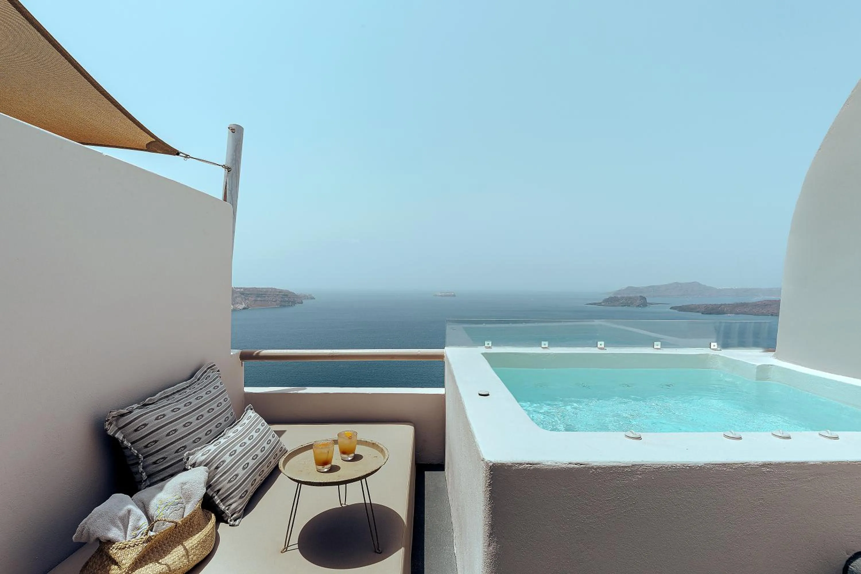 Hot Tub in Grand View - Megalochori Santorini