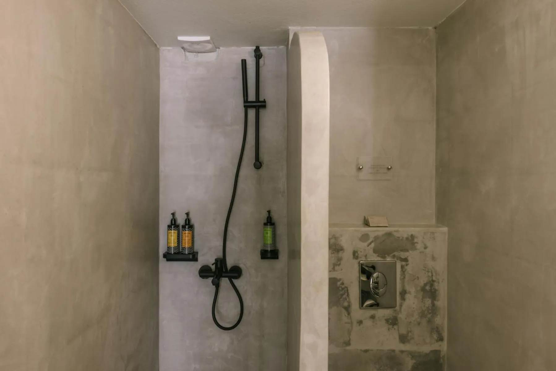 Bathroom in Grand View - Megalochori Santorini