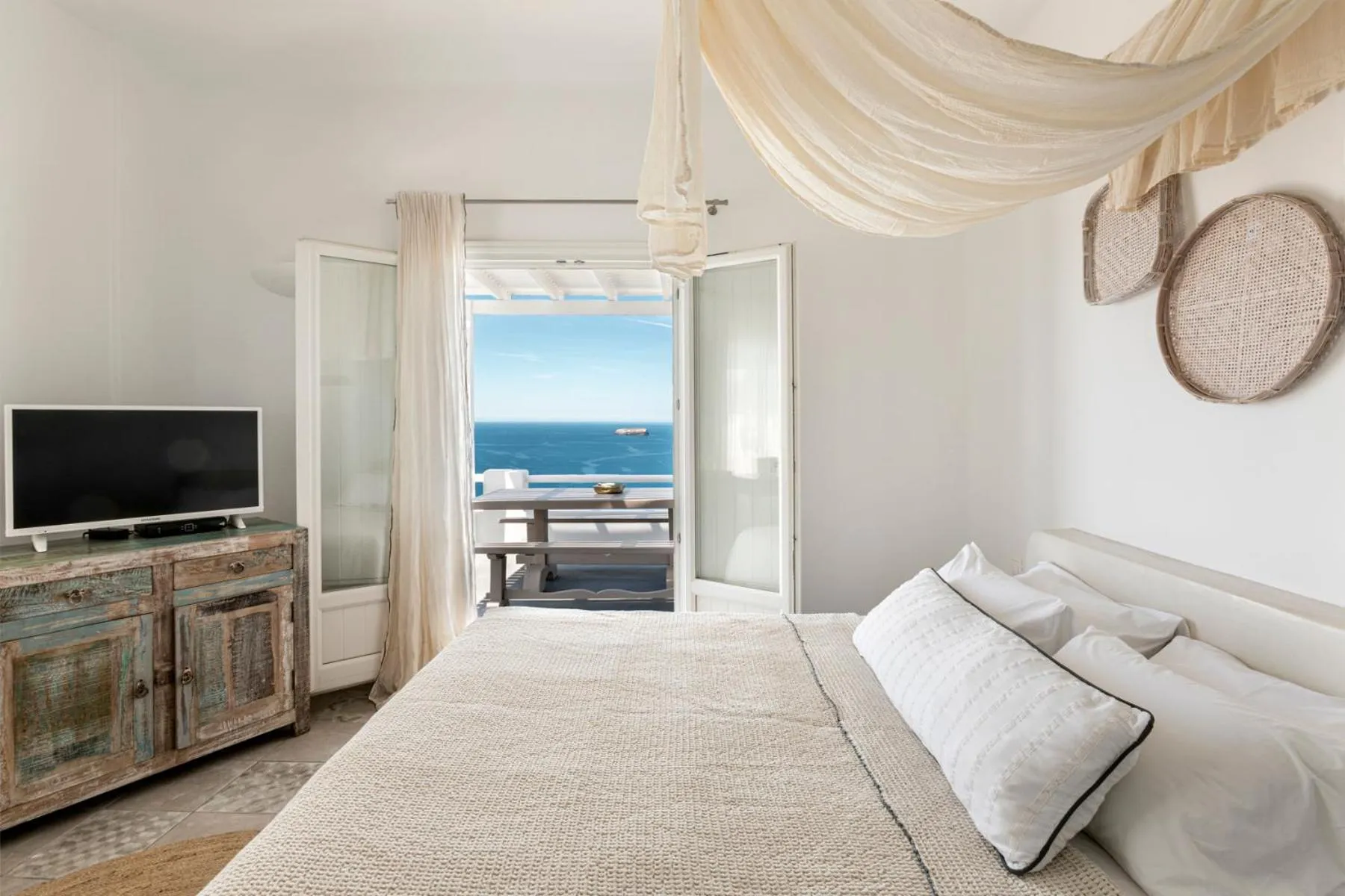 Bedroom, Bed in Grand View - Megalochori Santorini