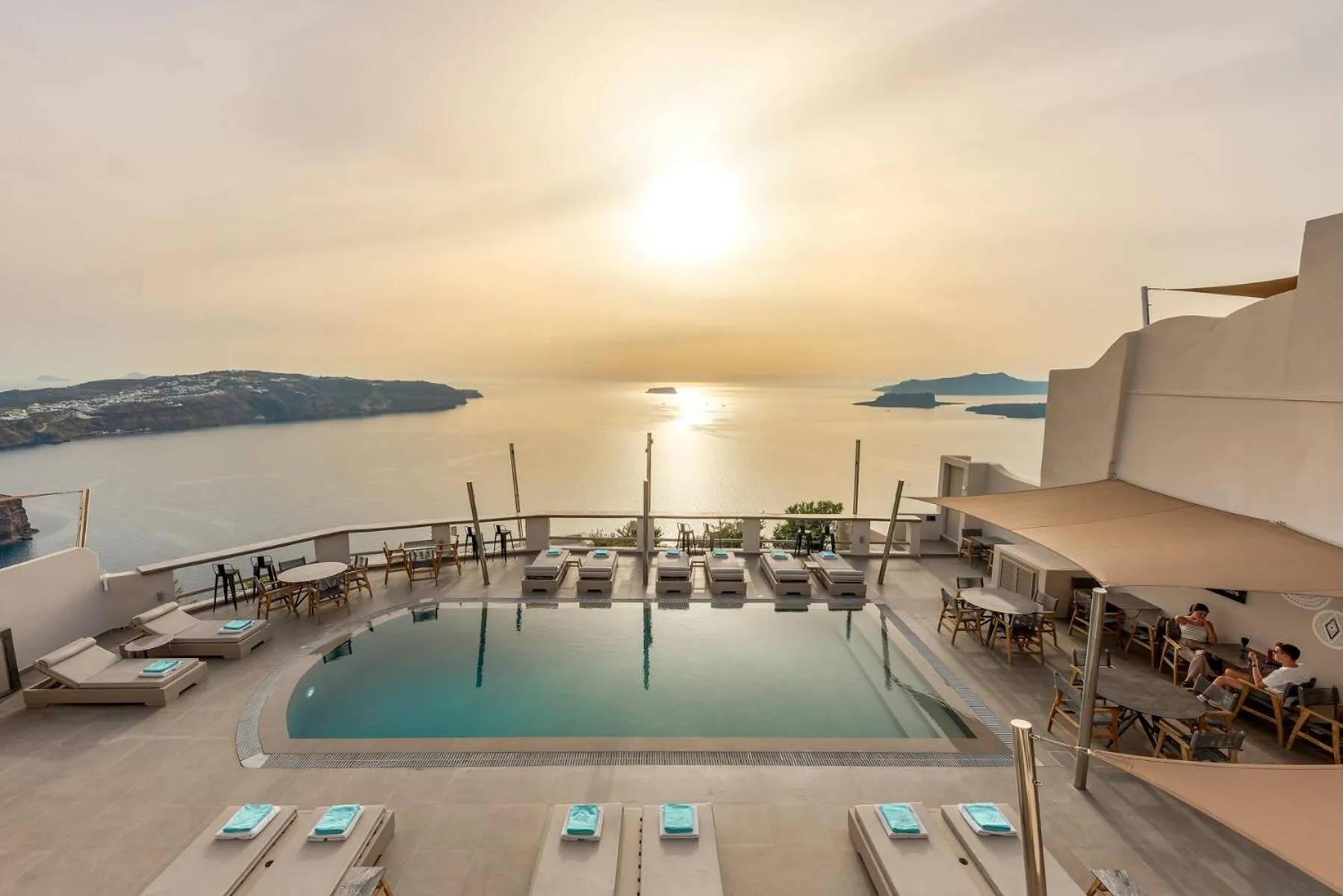 Swimming pool in Grand View - Megalochori Santorini