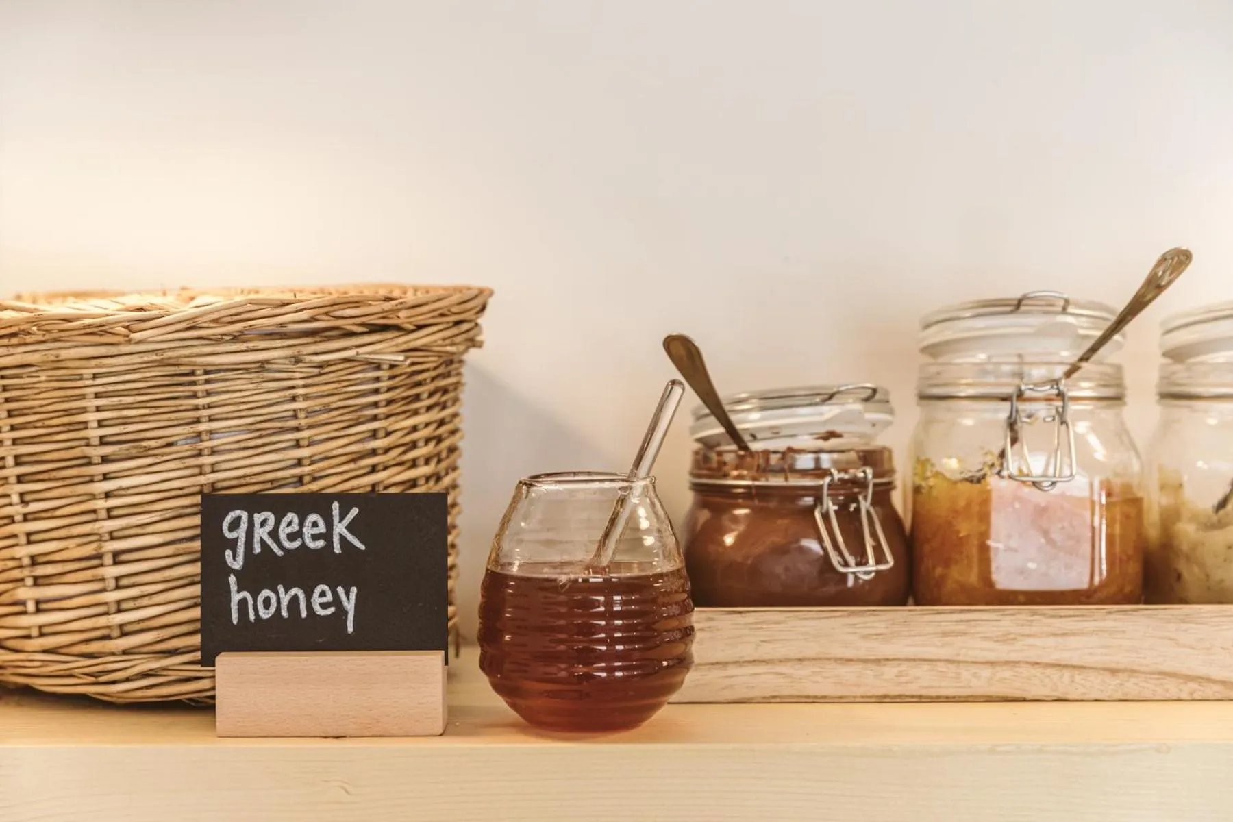 Breakfast in Grand View - Megalochori Santorini