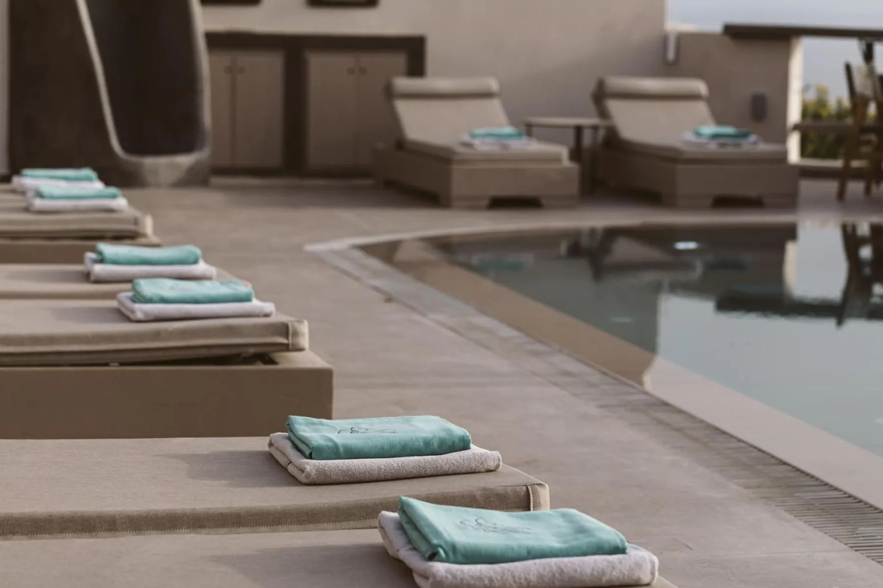 Swimming pool in Grand View - Megalochori Santorini