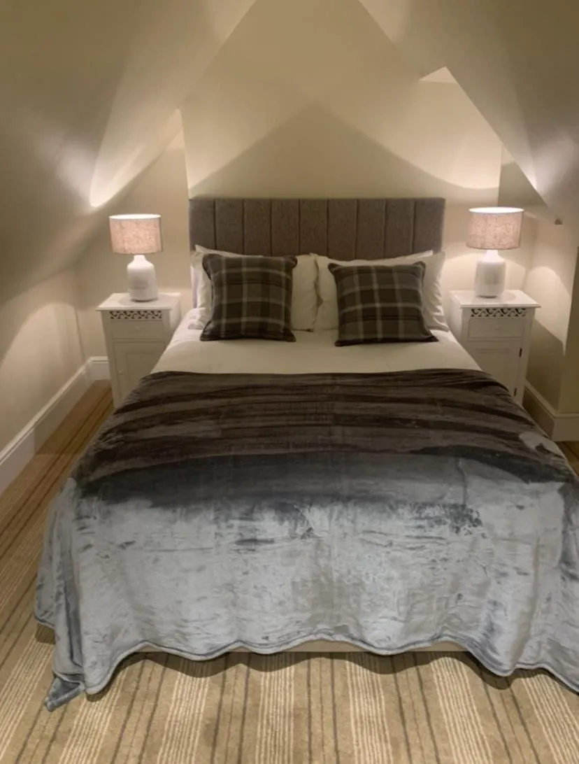 Bed in Greyhound Inn Wilton