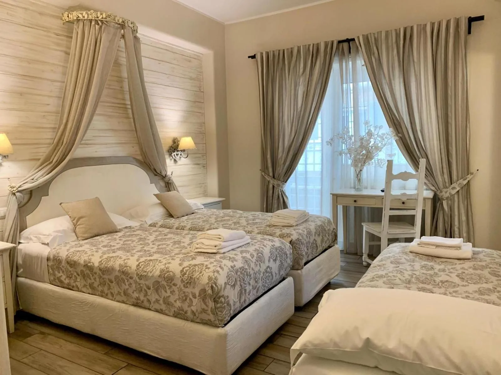 Bed in Casa Mia Vaticano Guest House