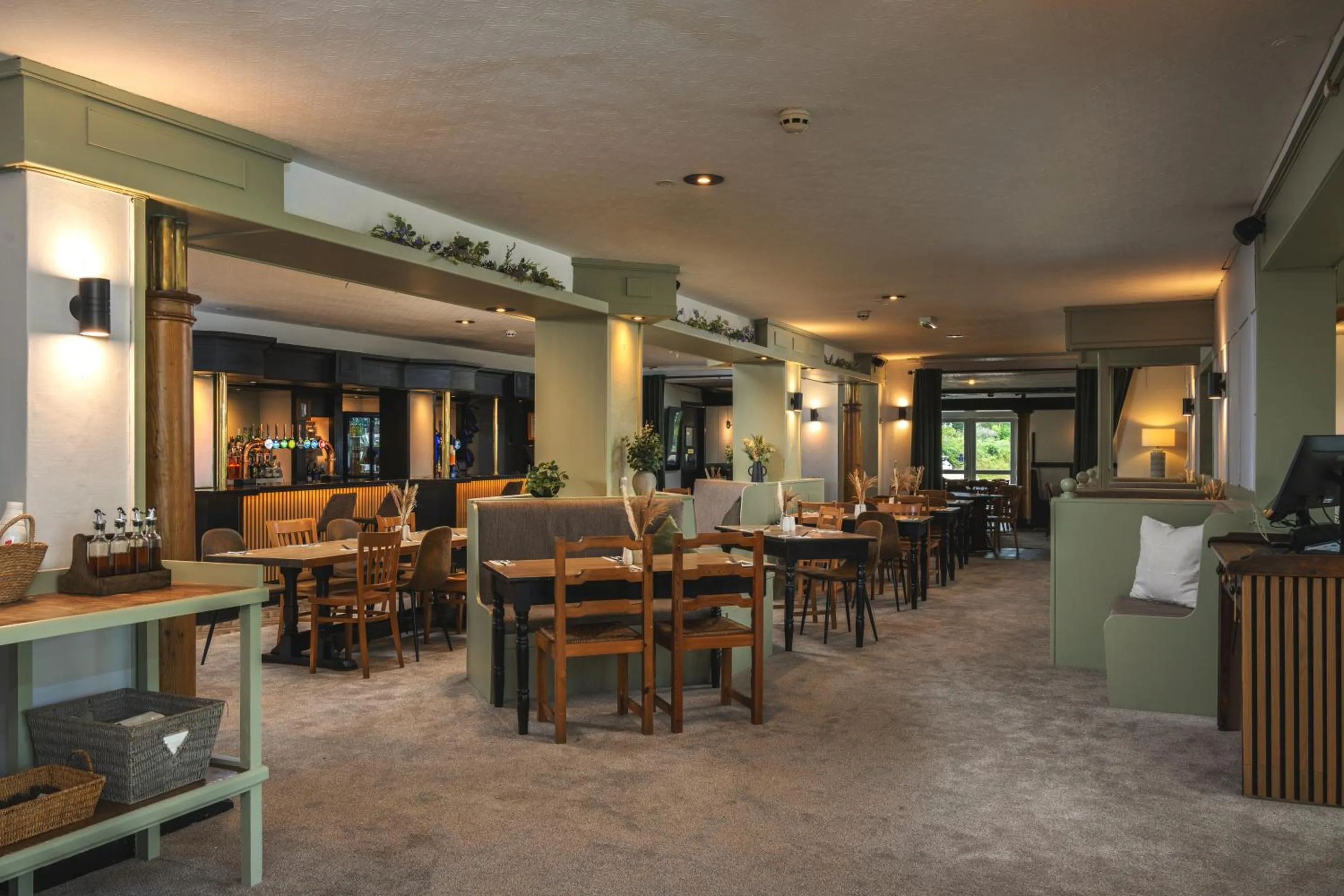 Dining area in Inn For All Seasons