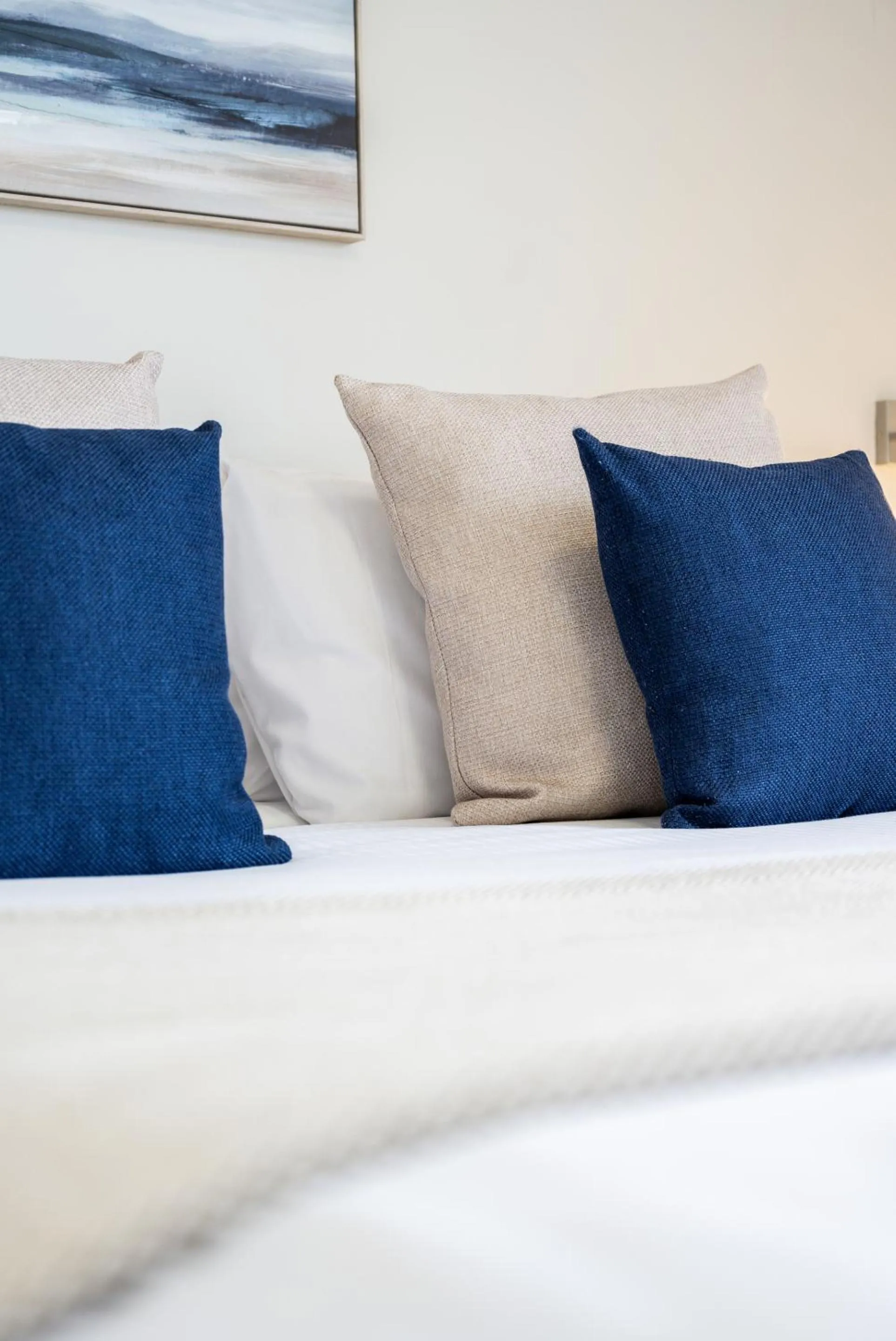 Bedroom, Bed in Inn For All Seasons