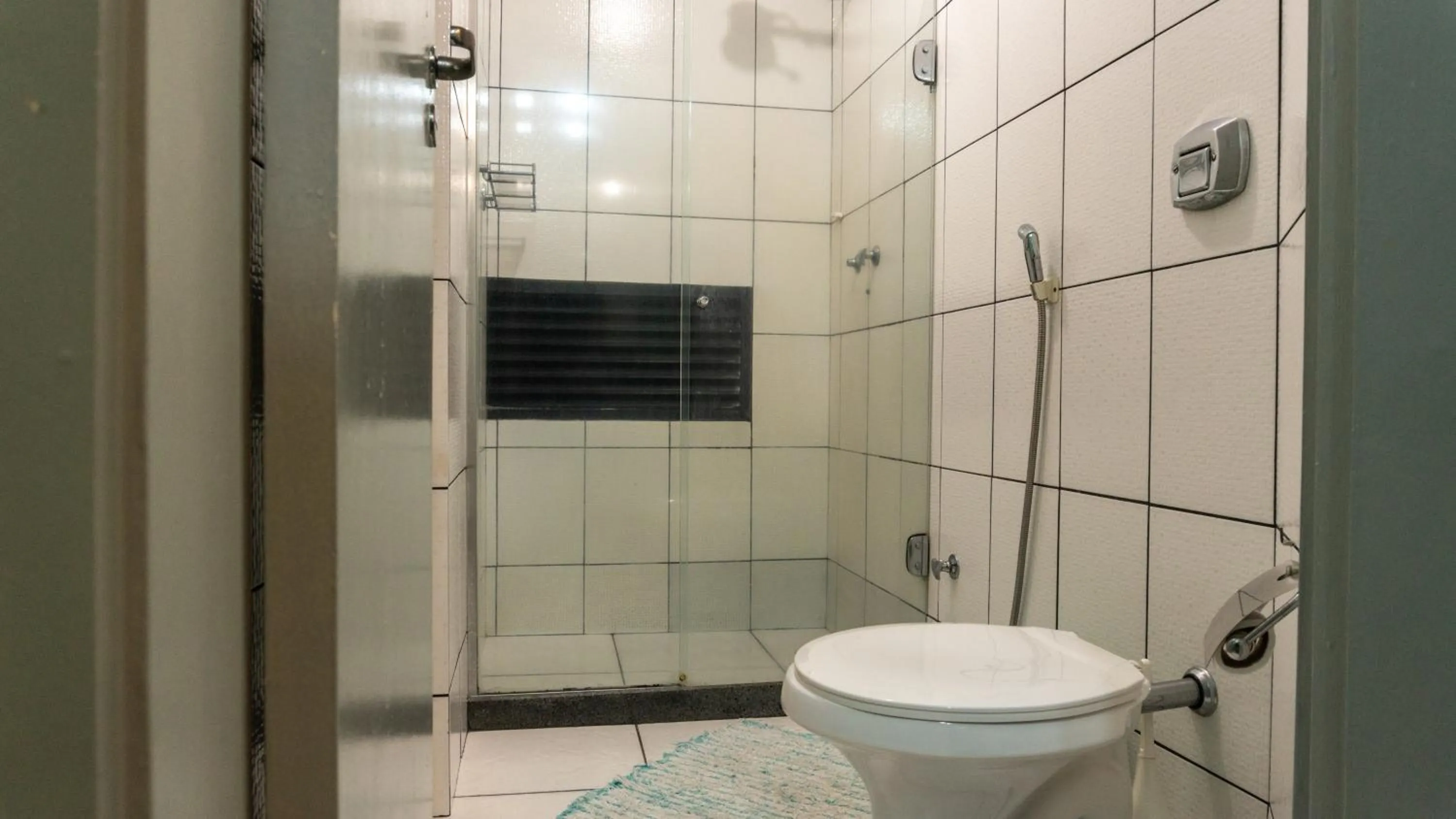 Bathroom in Duplex charmoso - Ótima localização