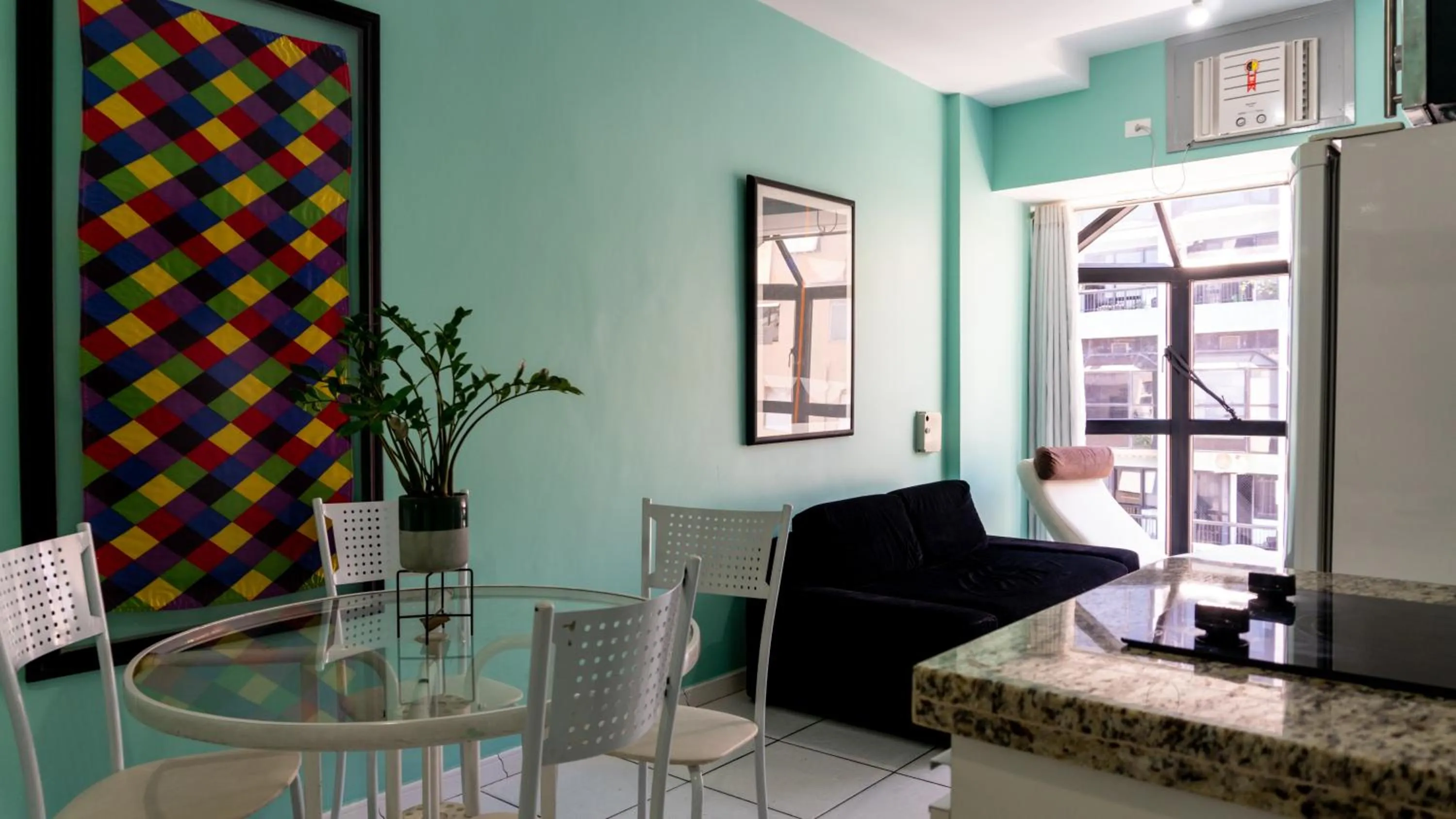 Living room in Duplex charmoso - Ótima localização