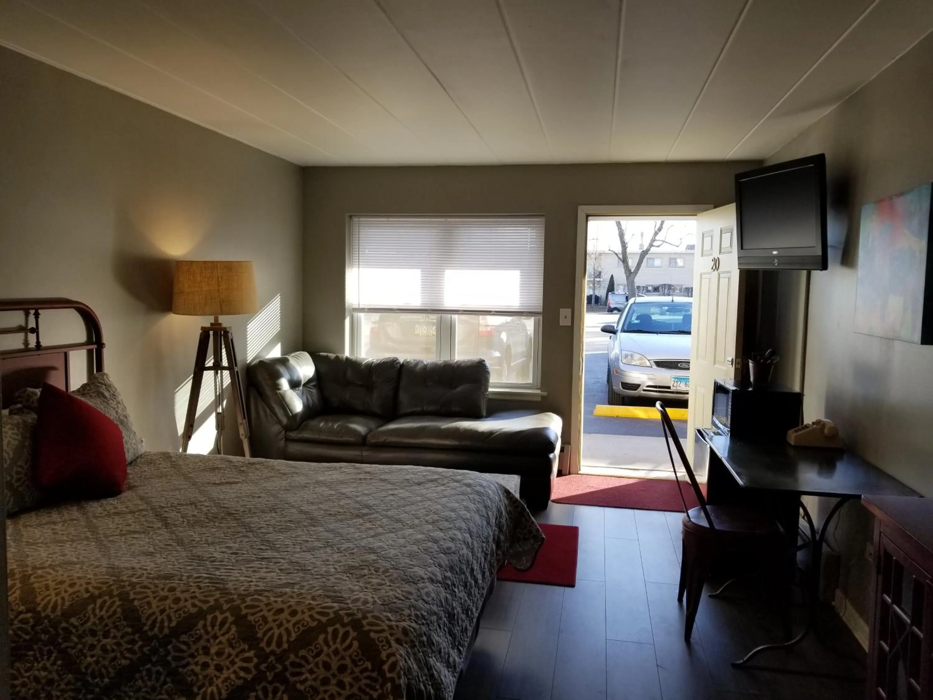 Bed in Gateway Inn Oaklawn-Chicago Midway airport