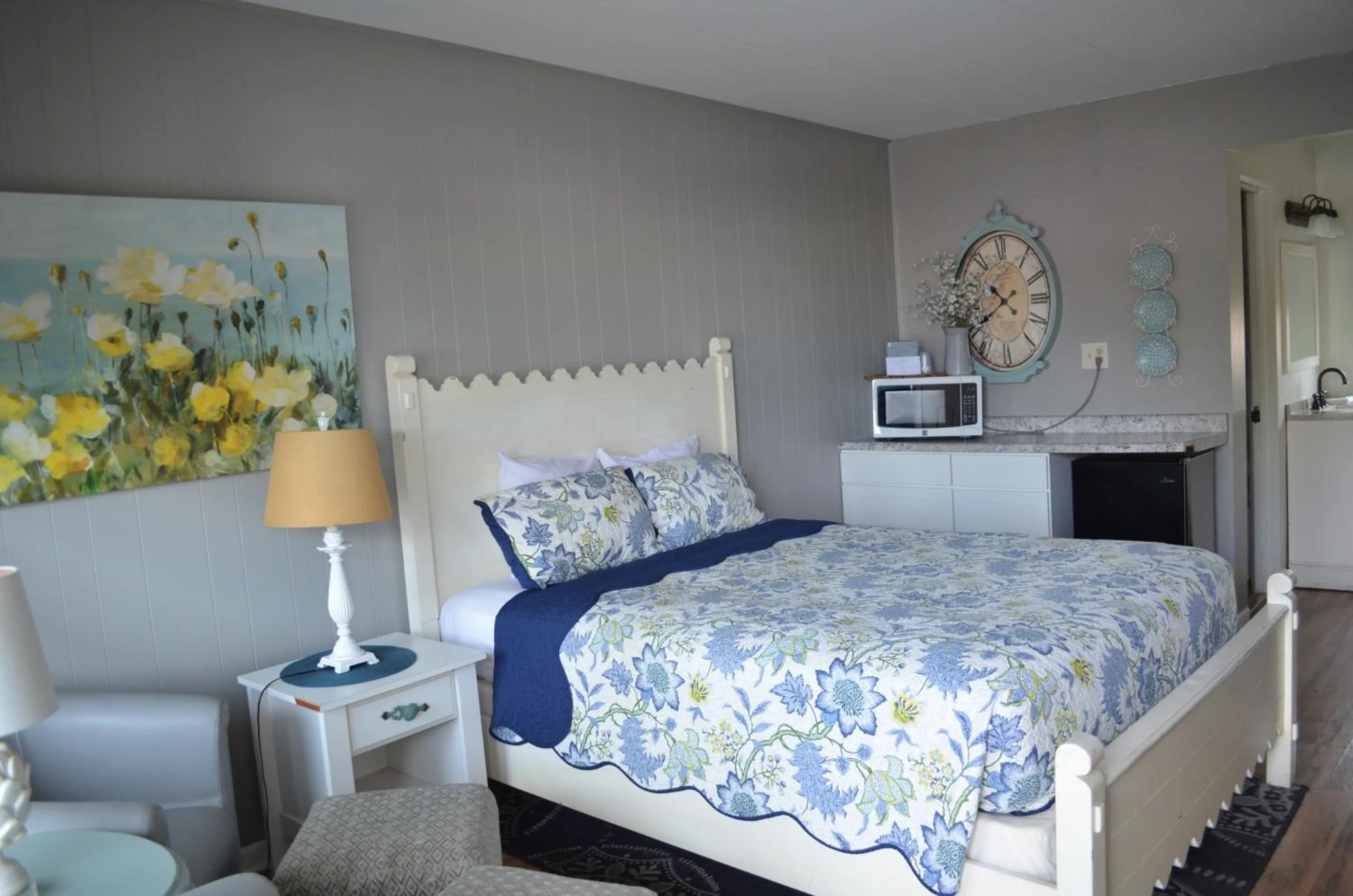 Bed in Gateway Inn Oaklawn-Chicago Midway airport